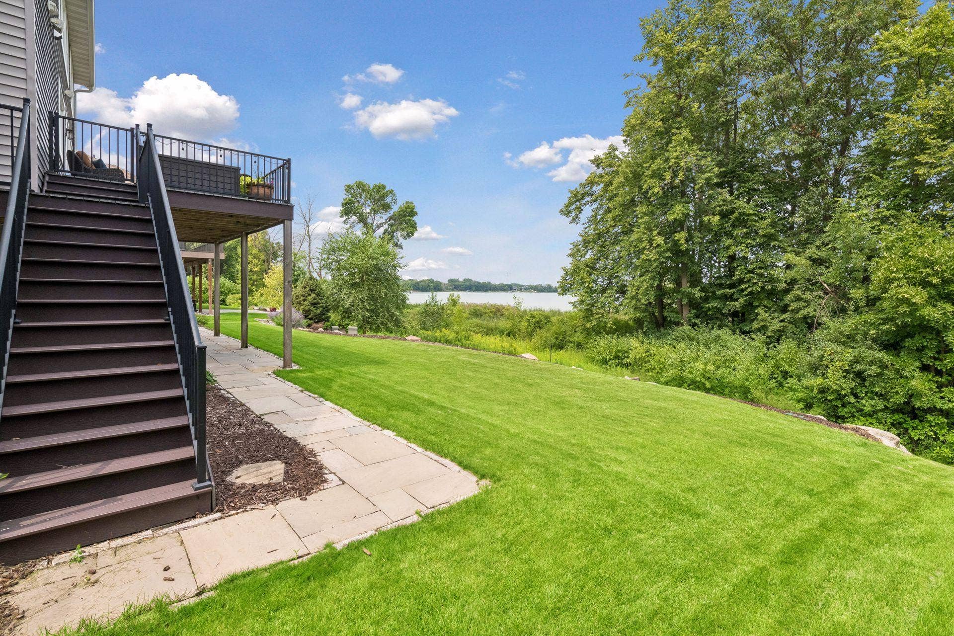2444 Woods Drive, Victoria, MN 55386 2444 Woods Drive, Victoria, MN 55386