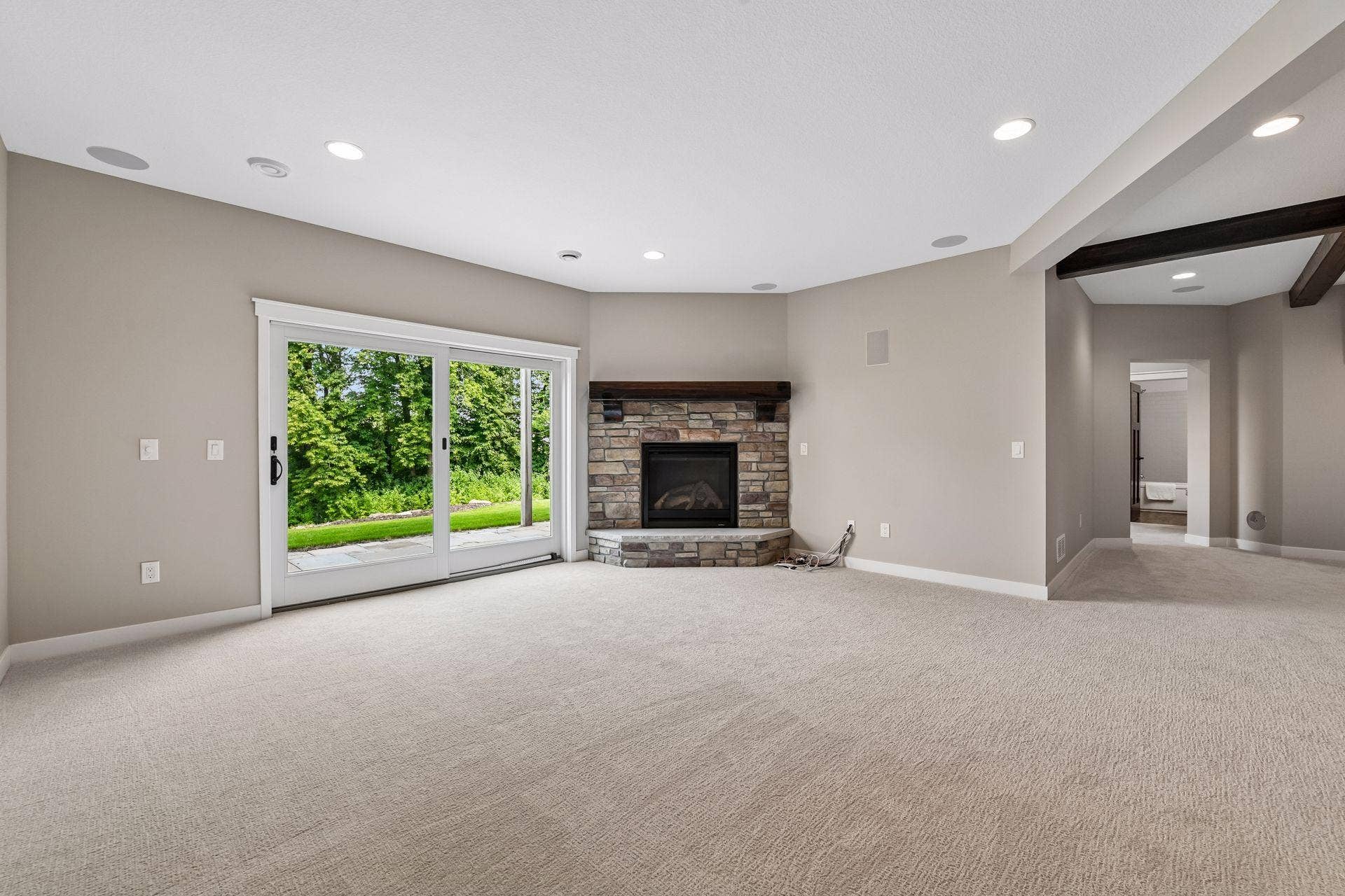 2444 Woods Drive, Victoria, MN 55386 2444 Woods Drive, Victoria, MN 55386