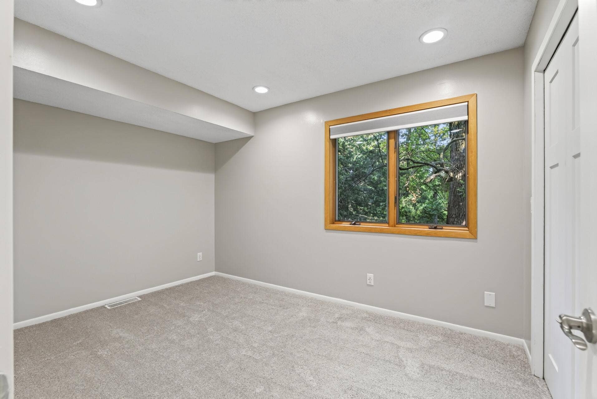 14797 192nd Avenue NW, Elk River, MN 55330 Upper Level ~ Third Bedroom