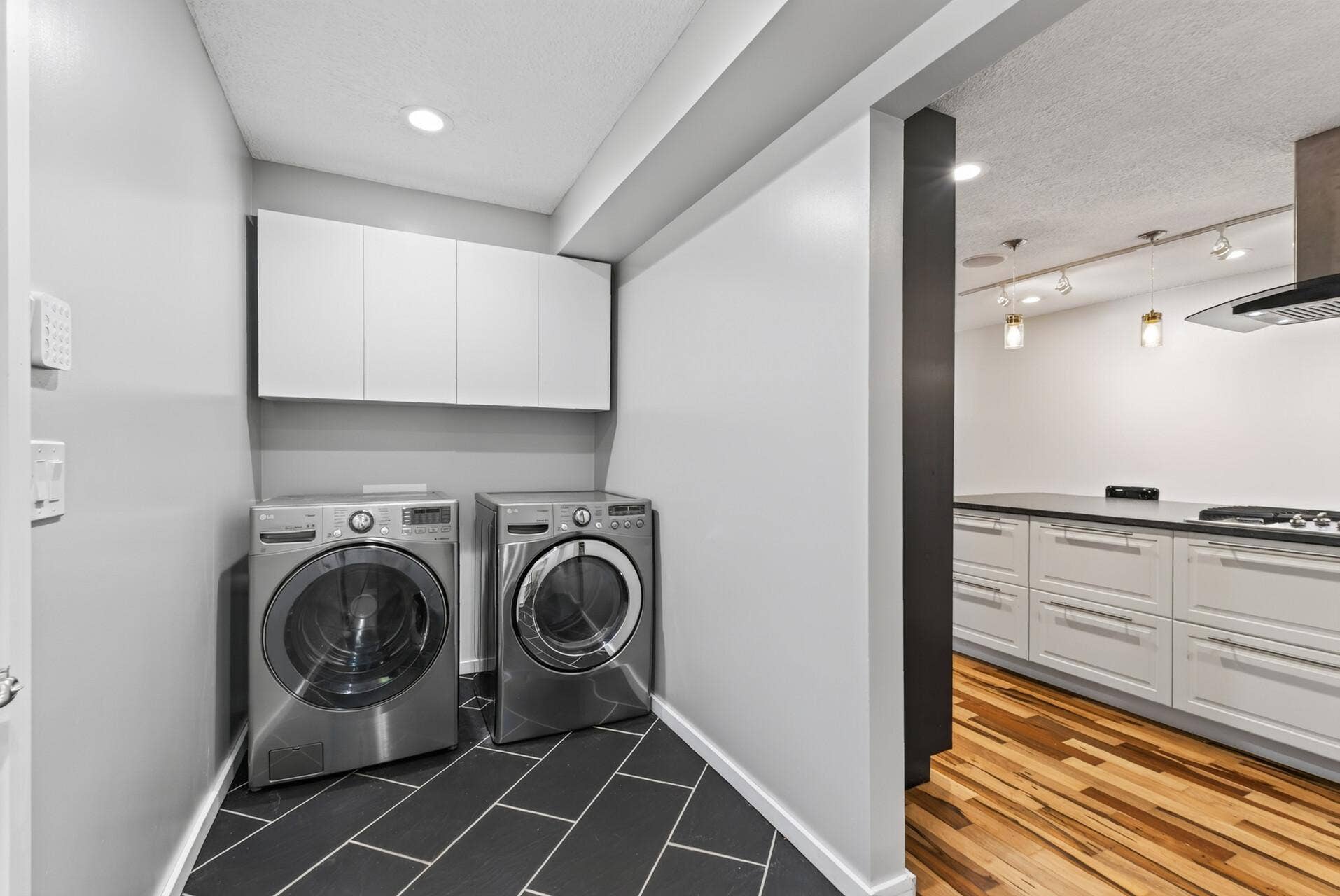 14797 192nd Avenue NW, Elk River, MN 55330 Mudroom/Laundry Room between Garage and Kitchen.
