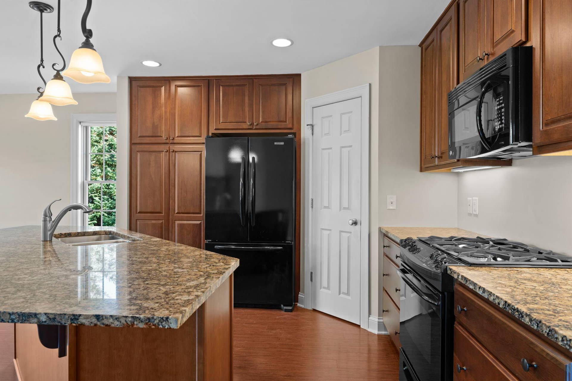301 Canyon Boulevard, Hudson, WI 54016