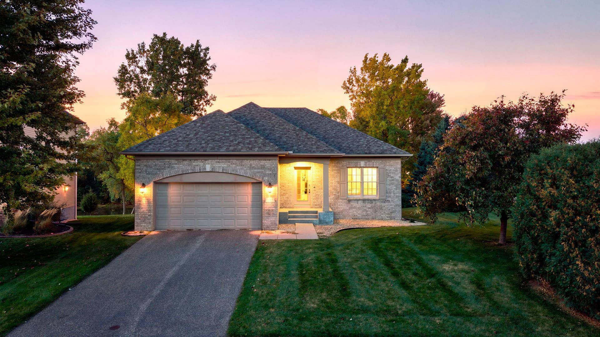 Welcome Home! 301 Canyon Blvd, Hudson
