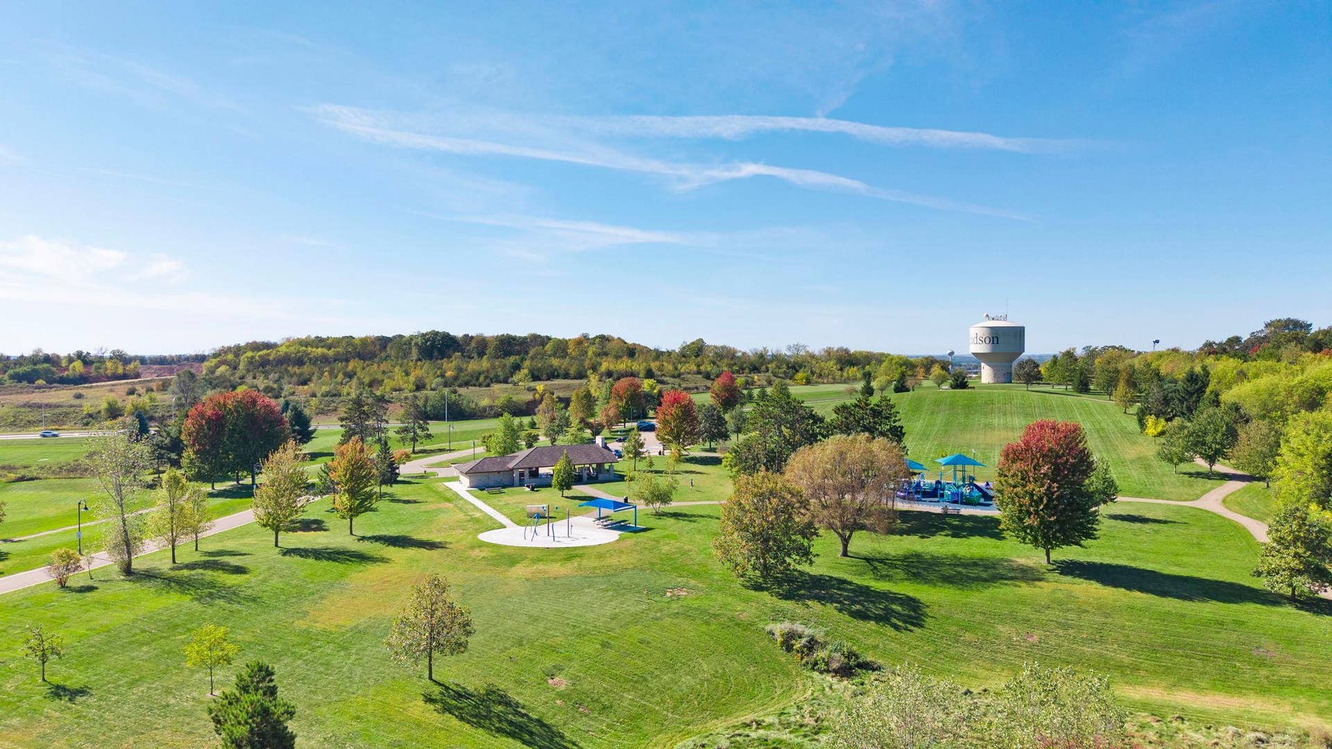 Parks, Shopping, Walking Trails and Easy commute to TC metro