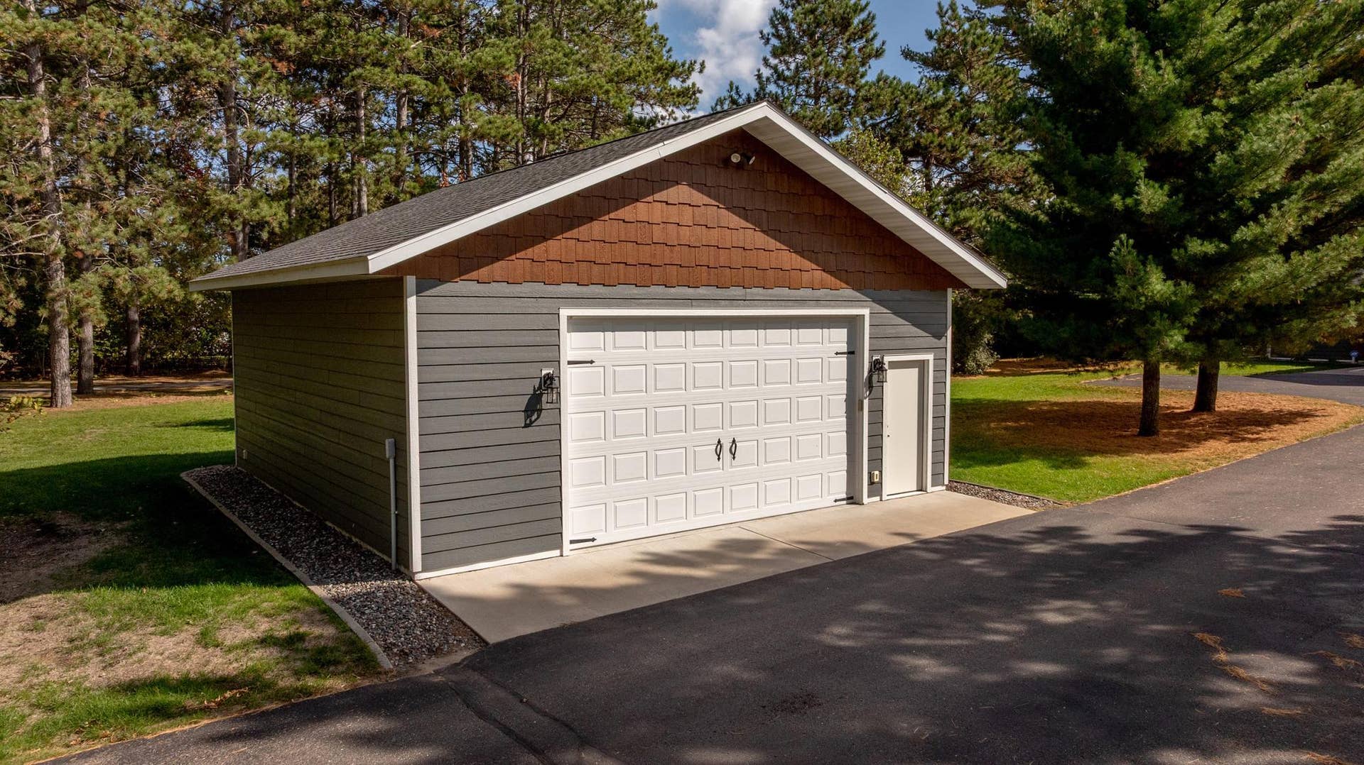 13184 Timberlane Drive, Baxter, MN 56425 13184 Timberlane Drive, Baxter, MN 56425