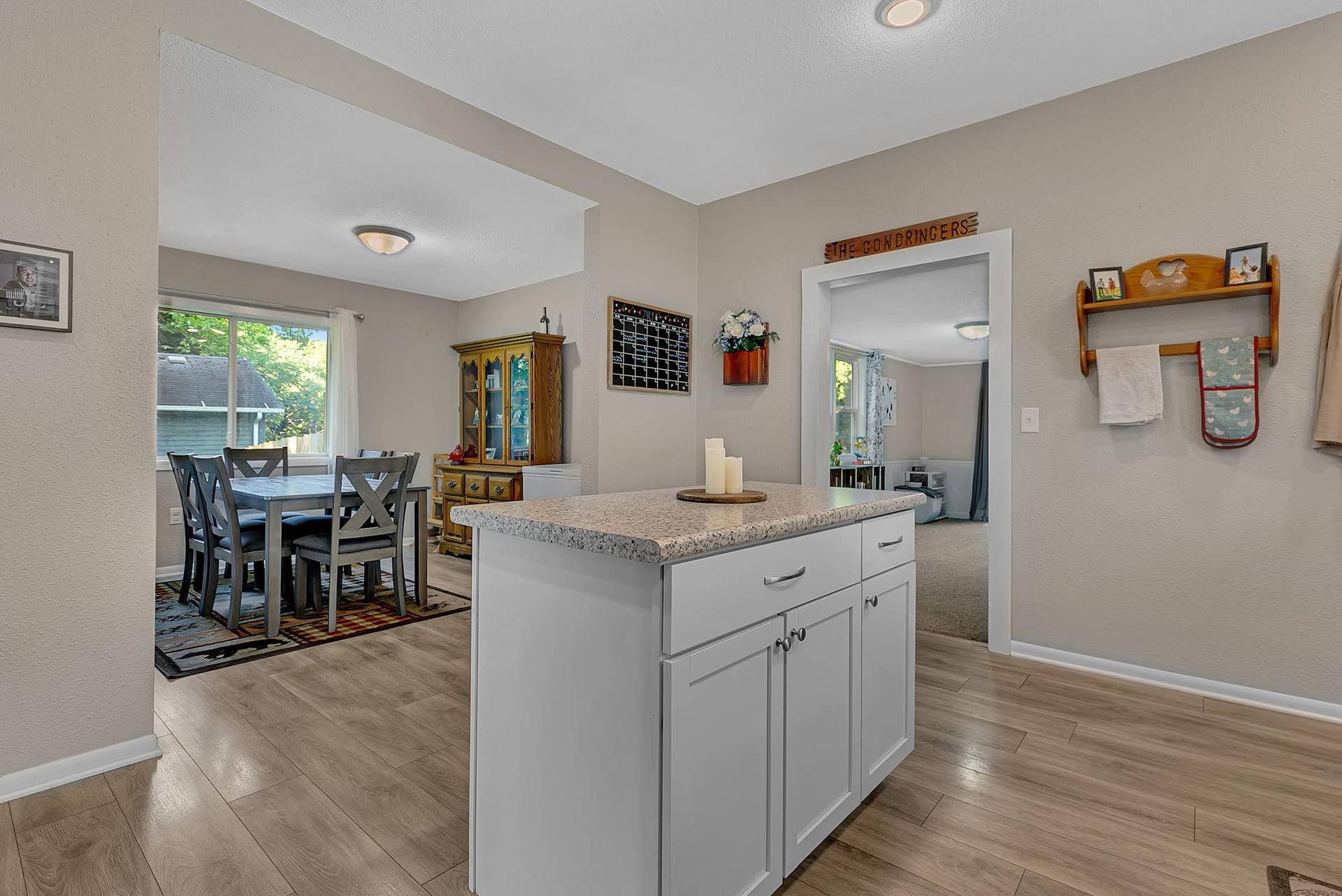 420 S 8th Street, Bird Island, MN 55310 420 S 8th Street, Bird Island, MN 55310