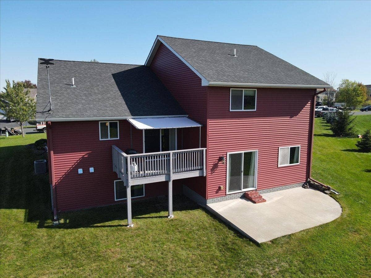 1125 Wyoming Street, Roberts, WI 54023 06-006.jpg