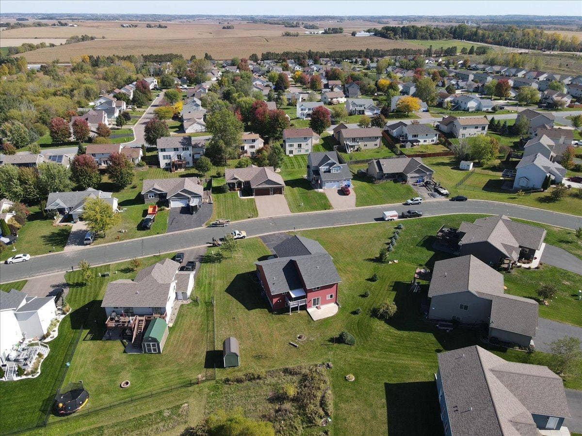 1125 Wyoming Street, Roberts, WI 54023 04-004.jpg