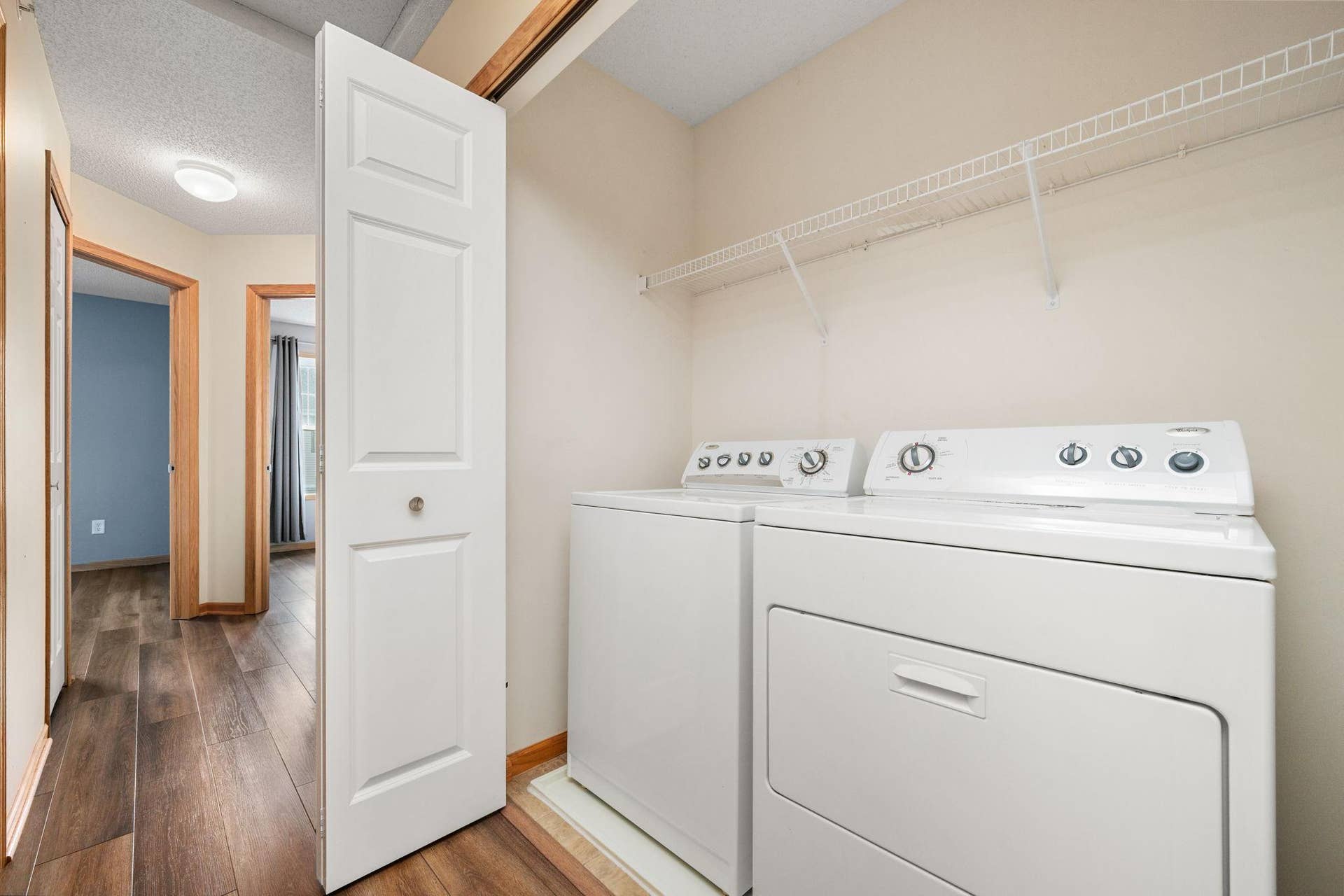 11808 Emery Village Drive N, Champlin, MN 55316