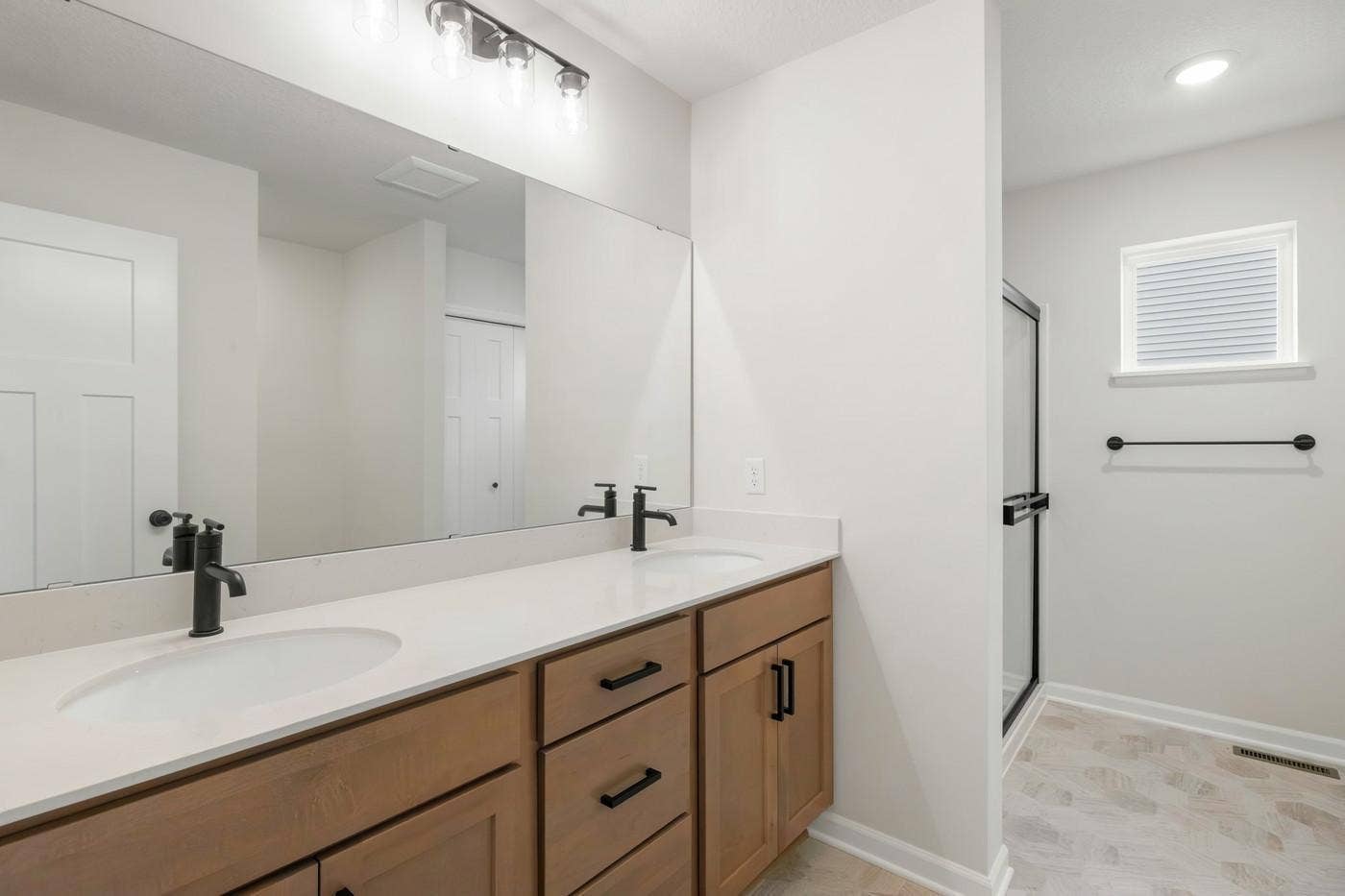 15802 73rd Court NE, Otsego, MN 55330 En suite bath