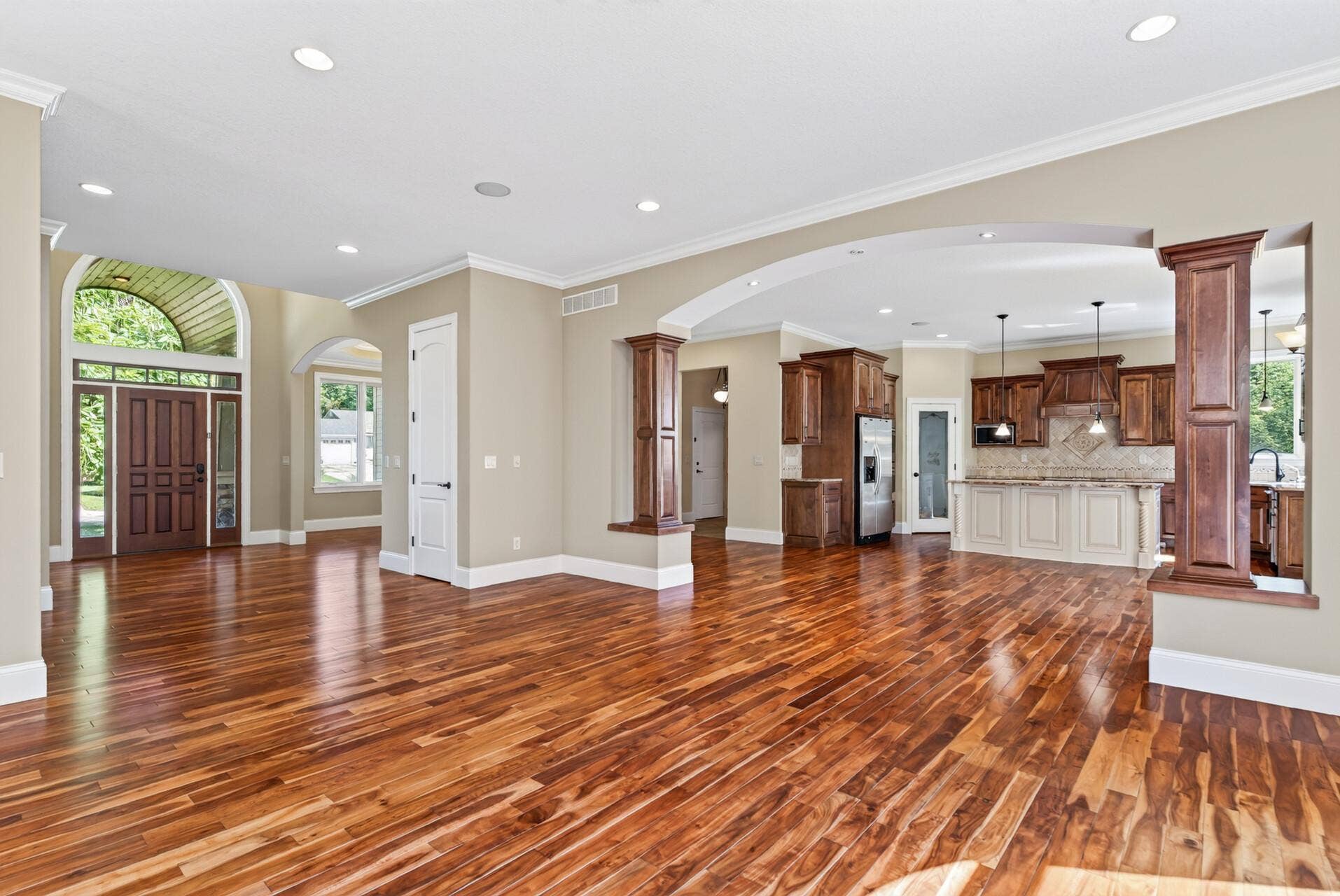 2635 Nathan Lane N, Plymouth, MN 55441