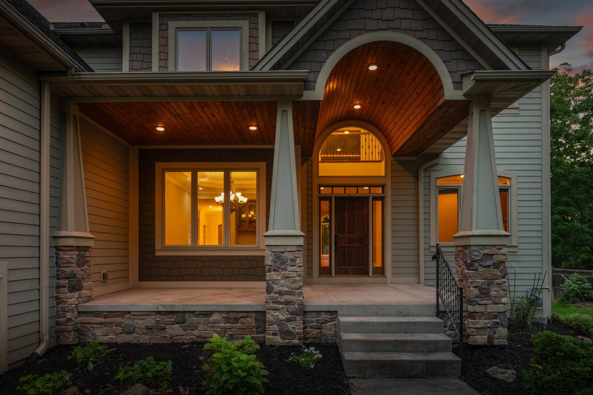 2635 Nathan Lane N, Plymouth, MN 55441
