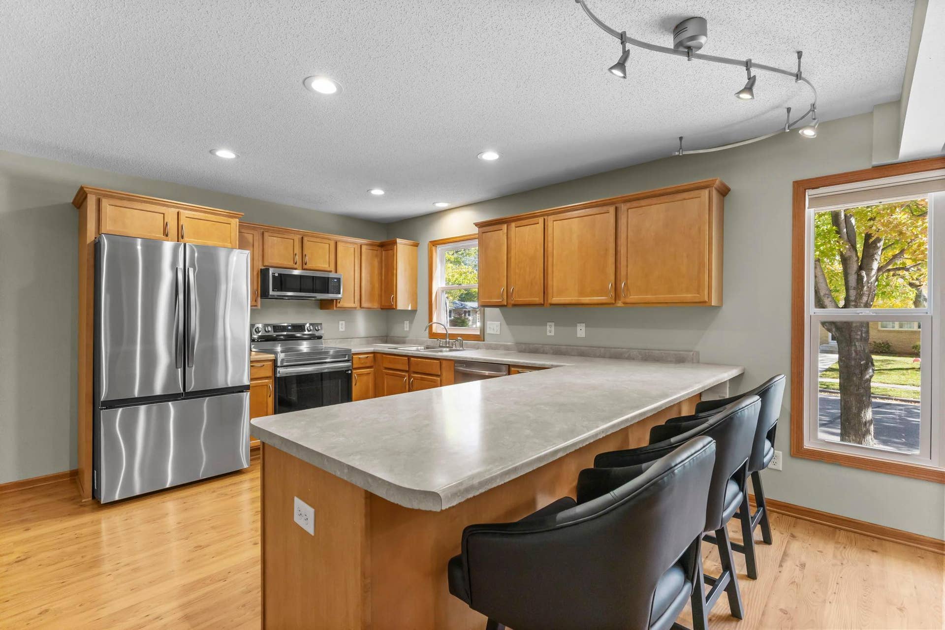 2001 W 61st Street, 1, Minneapolis, MN 55419 35-web-or-mls-2001 W 61st St-75.jpg