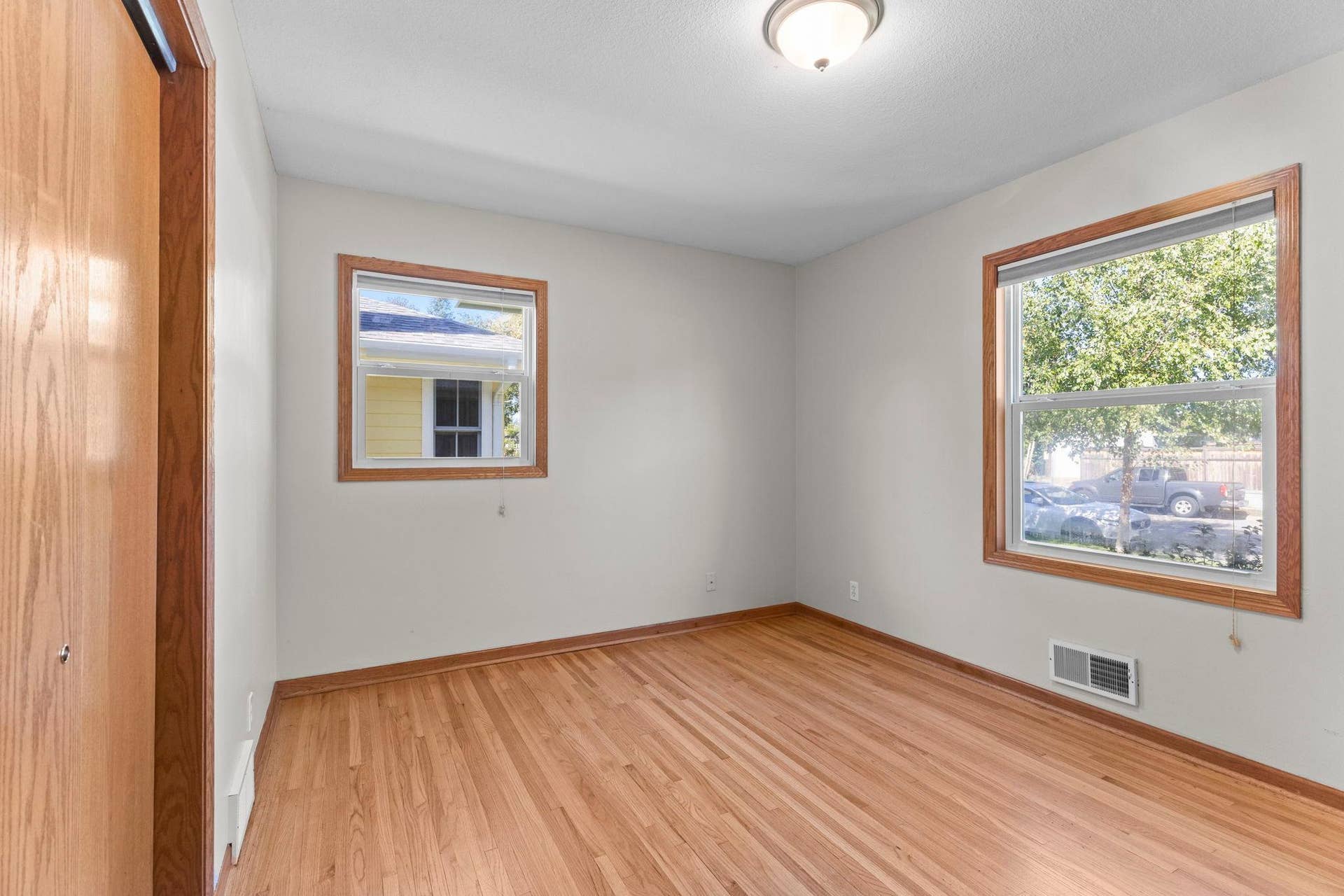 2001 W 61st Street, 1, Minneapolis, MN 55419 67-web-or-mls-2001 W 61st St-210.jpg