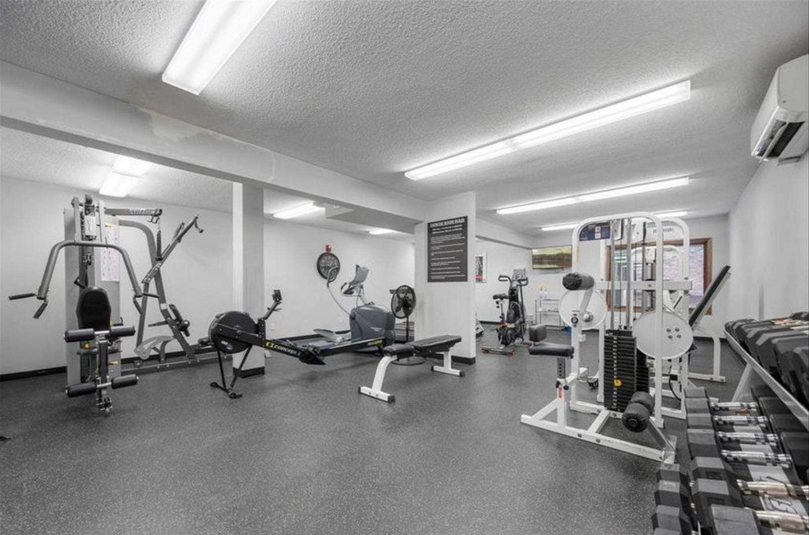 205 Barry Avenue S, #311, Wayzata, MN 55391 205 Barry Avenue S, #311, Wayzata, MN 55391