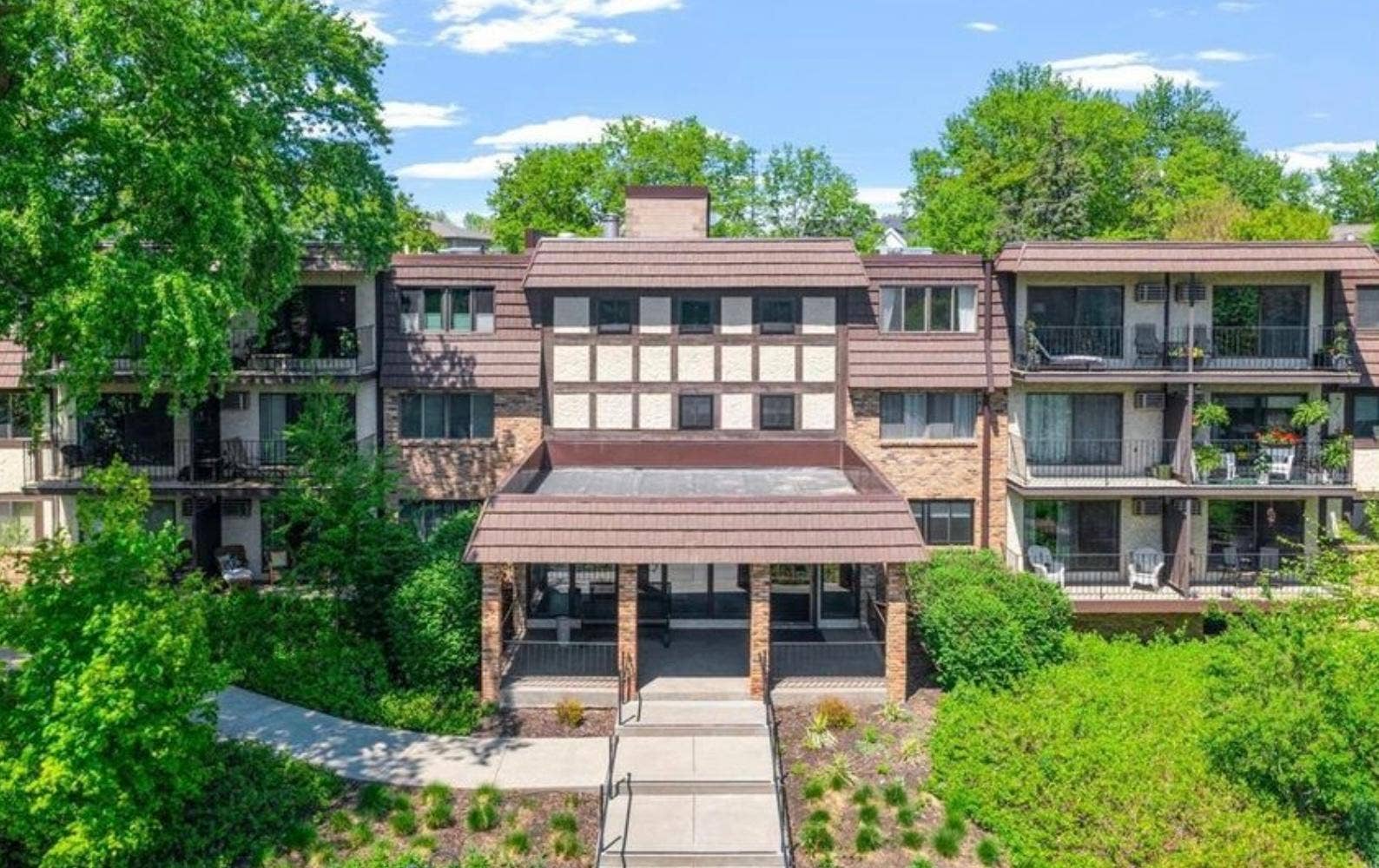 205 Barry Avenue S, #311, Wayzata, MN 55391 205 Barry Avenue S, #311, Wayzata, MN 55391
