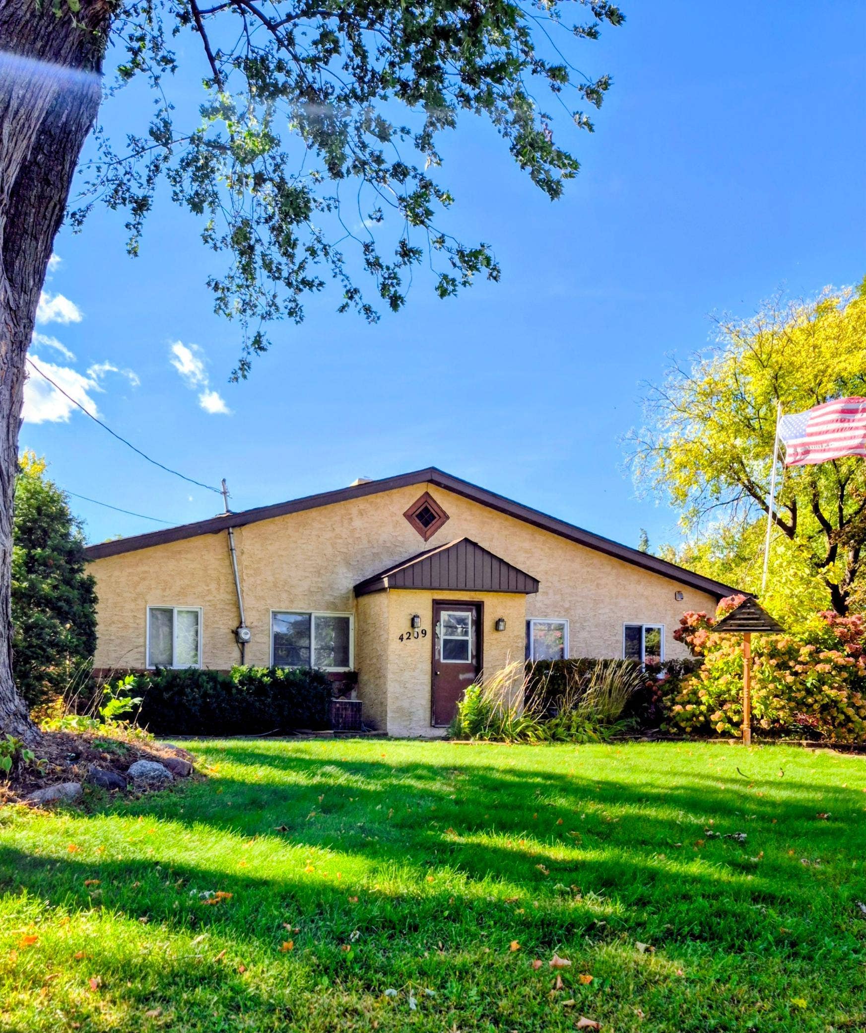 4209 Lakewood Avenue, White Bear Lake, MN 55110 4209 Lakewood Ave, front photo.jpg
