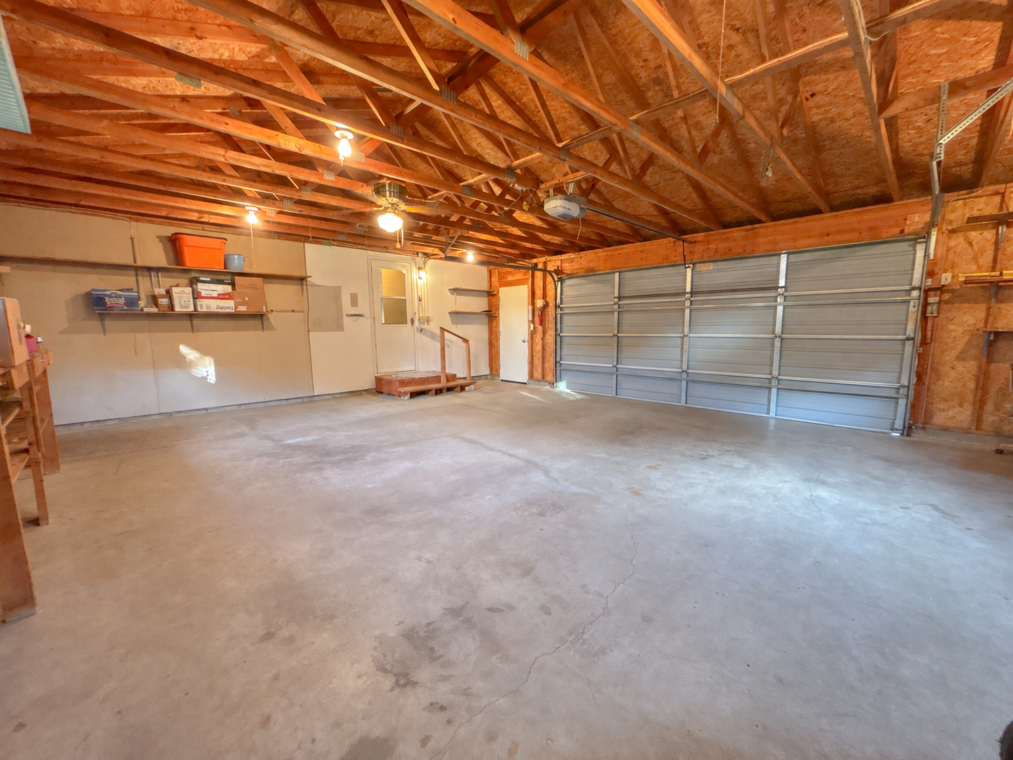 740 E Gustavus Avenue, Fergus Falls, MN 56537 Attached Garage