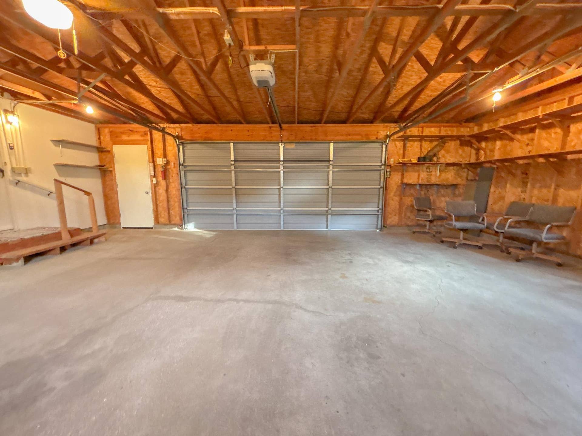 740 E Gustavus Avenue, Fergus Falls, MN 56537 Attached Garage