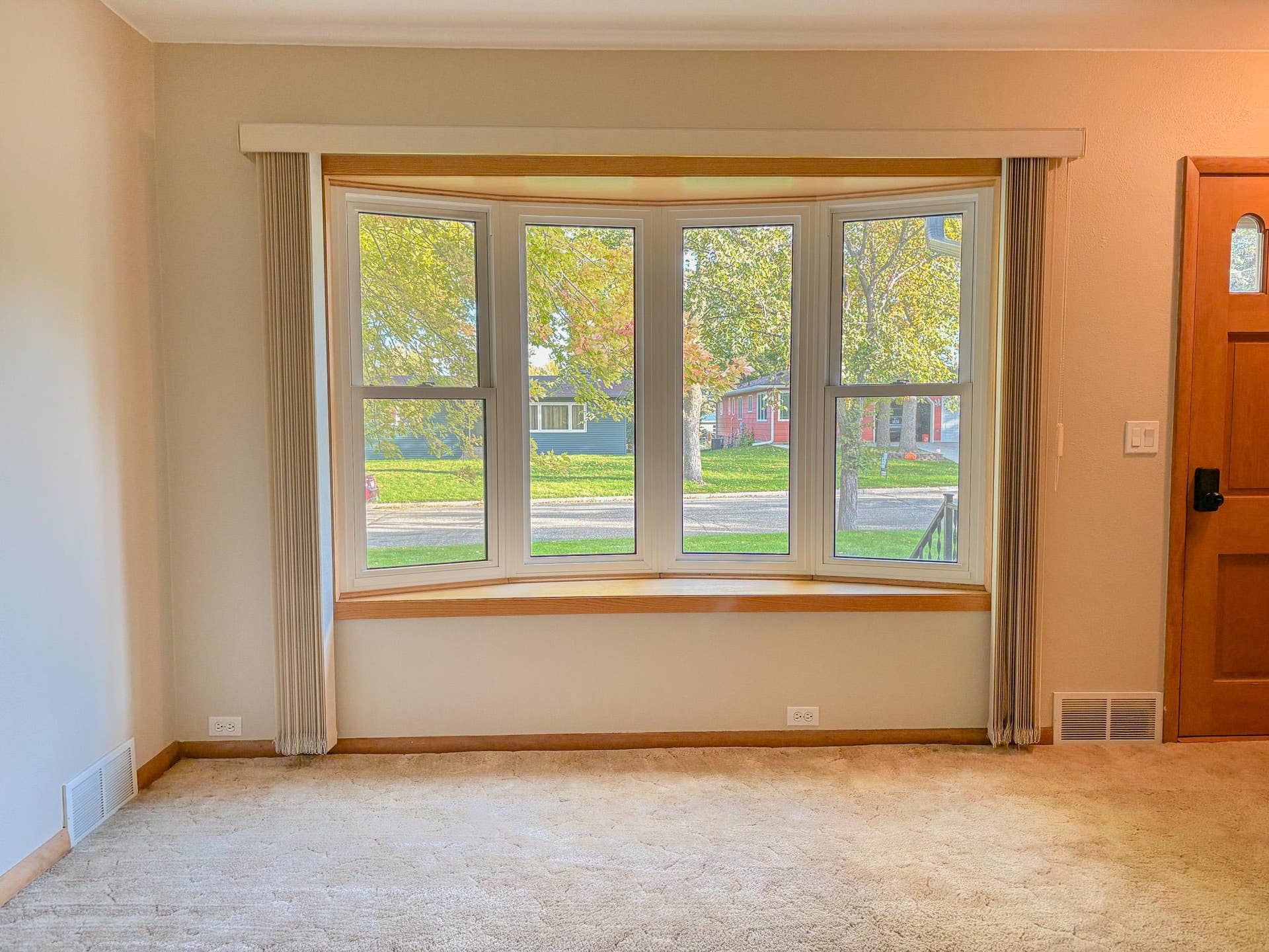 740 E Gustavus Avenue, Fergus Falls, MN 56537 Living Room