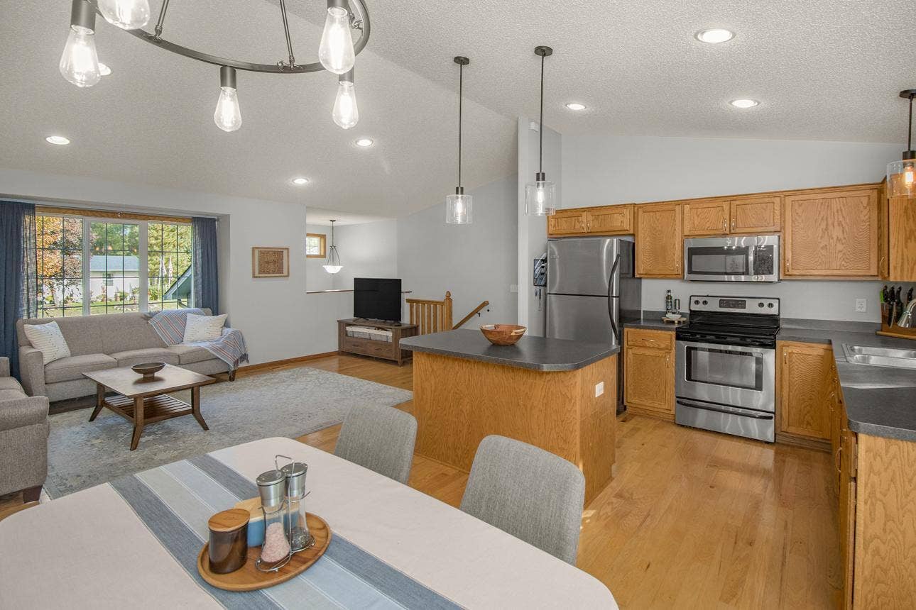 5309 34th Place N, Crystal, MN 55422