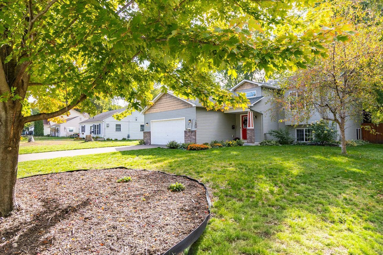 5309 34th Place N, Crystal, MN 55422