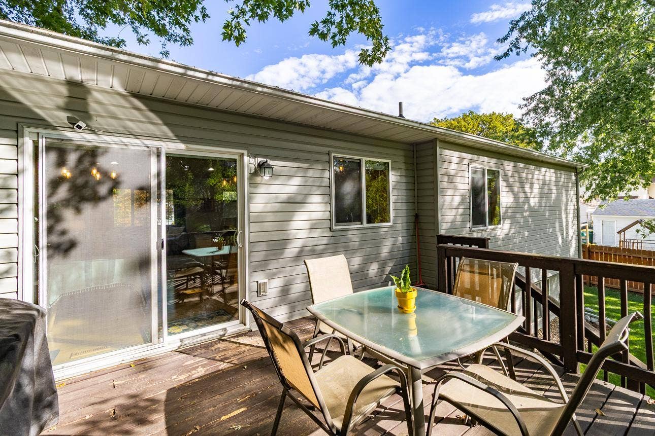 5309 34th Place N, Crystal, MN 55422