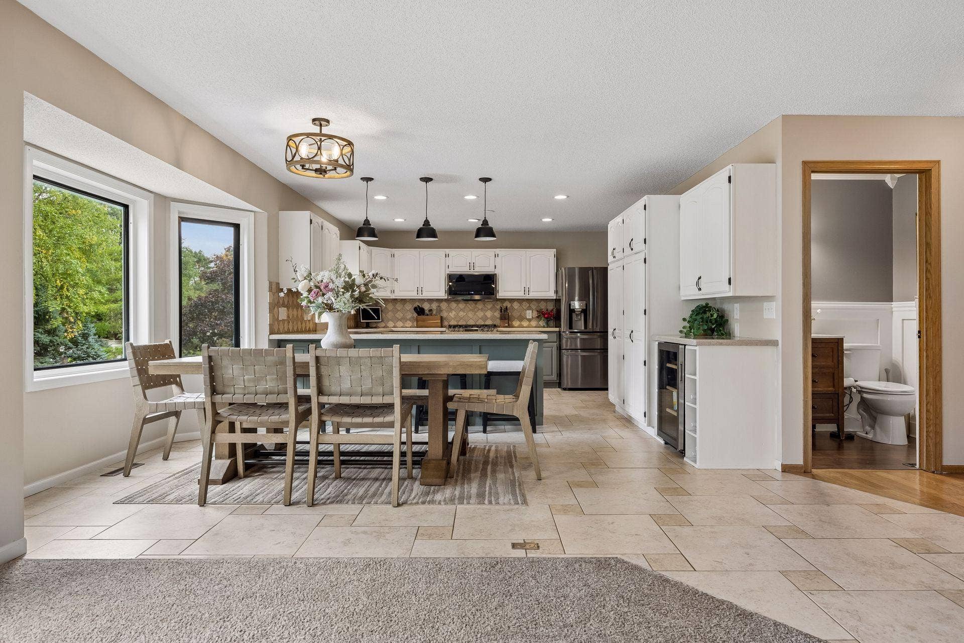 8860 Everest Lane N, Maple Grove, MN 55311