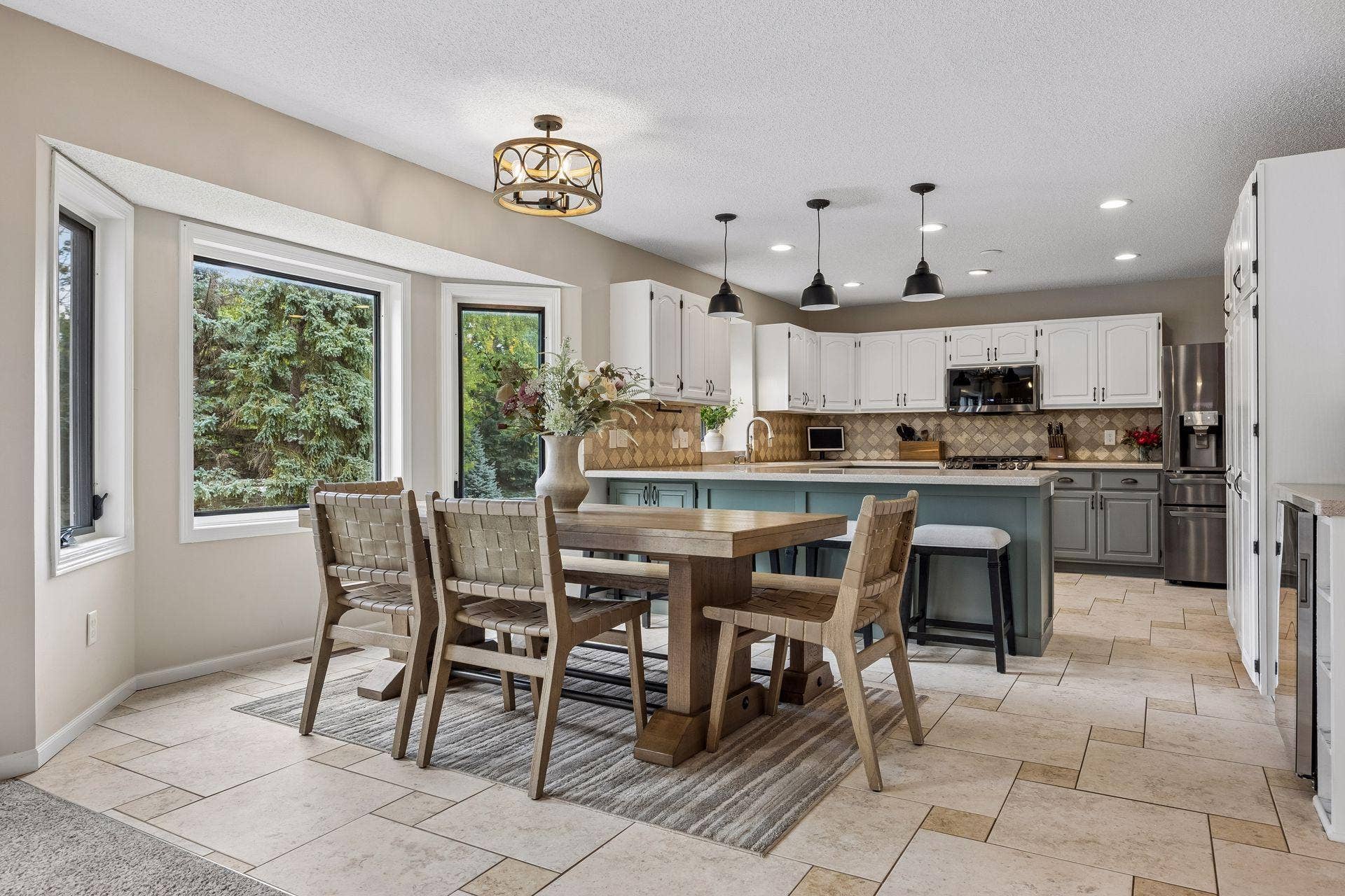 8860 Everest Lane N, Maple Grove, MN 55311