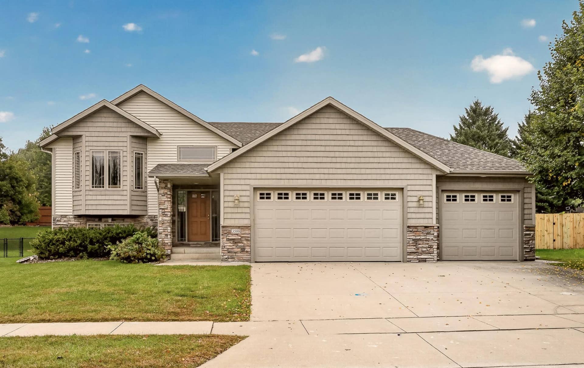 3588 Hart Lane SW, Rochester, MN 55902 DSC_6130.jpg