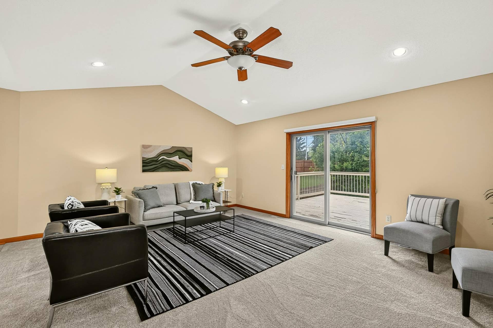 3588 Hart Lane SW, Rochester, MN 55902 Living Room