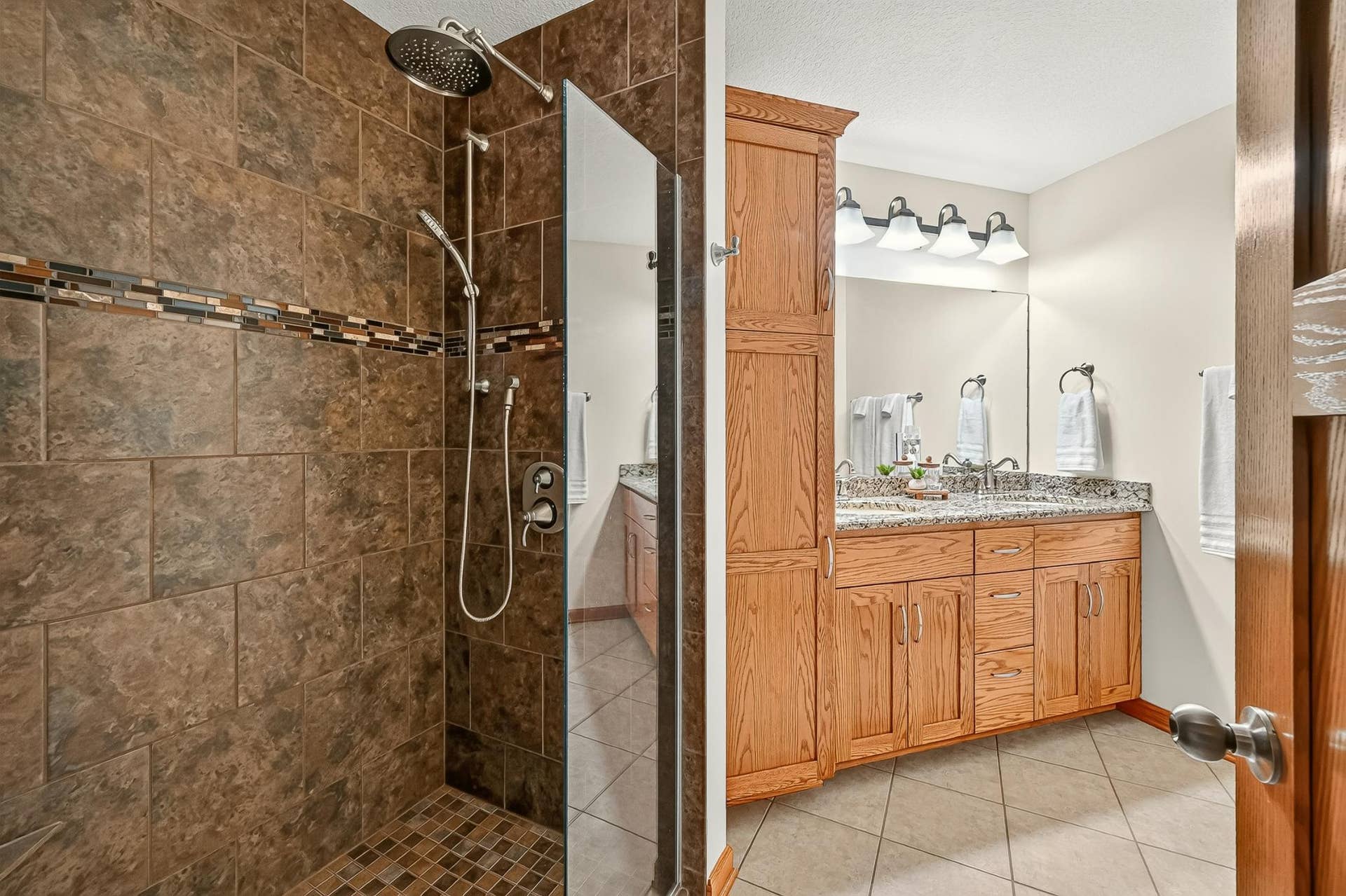 3588 Hart Lane SW, Rochester, MN 55902 DSC_6115.jpg