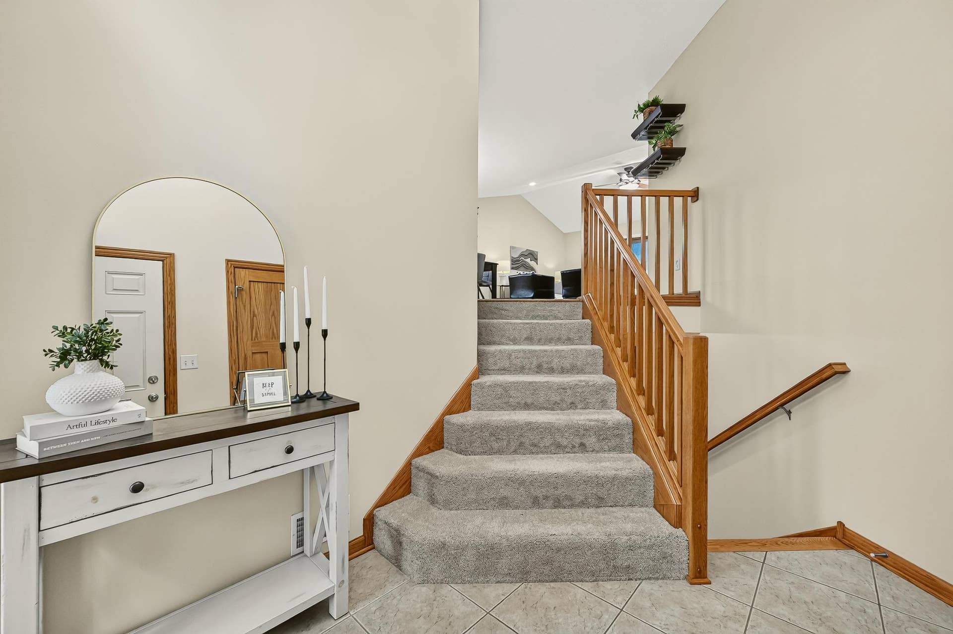 3588 Hart Lane SW, Rochester, MN 55902 Foyer