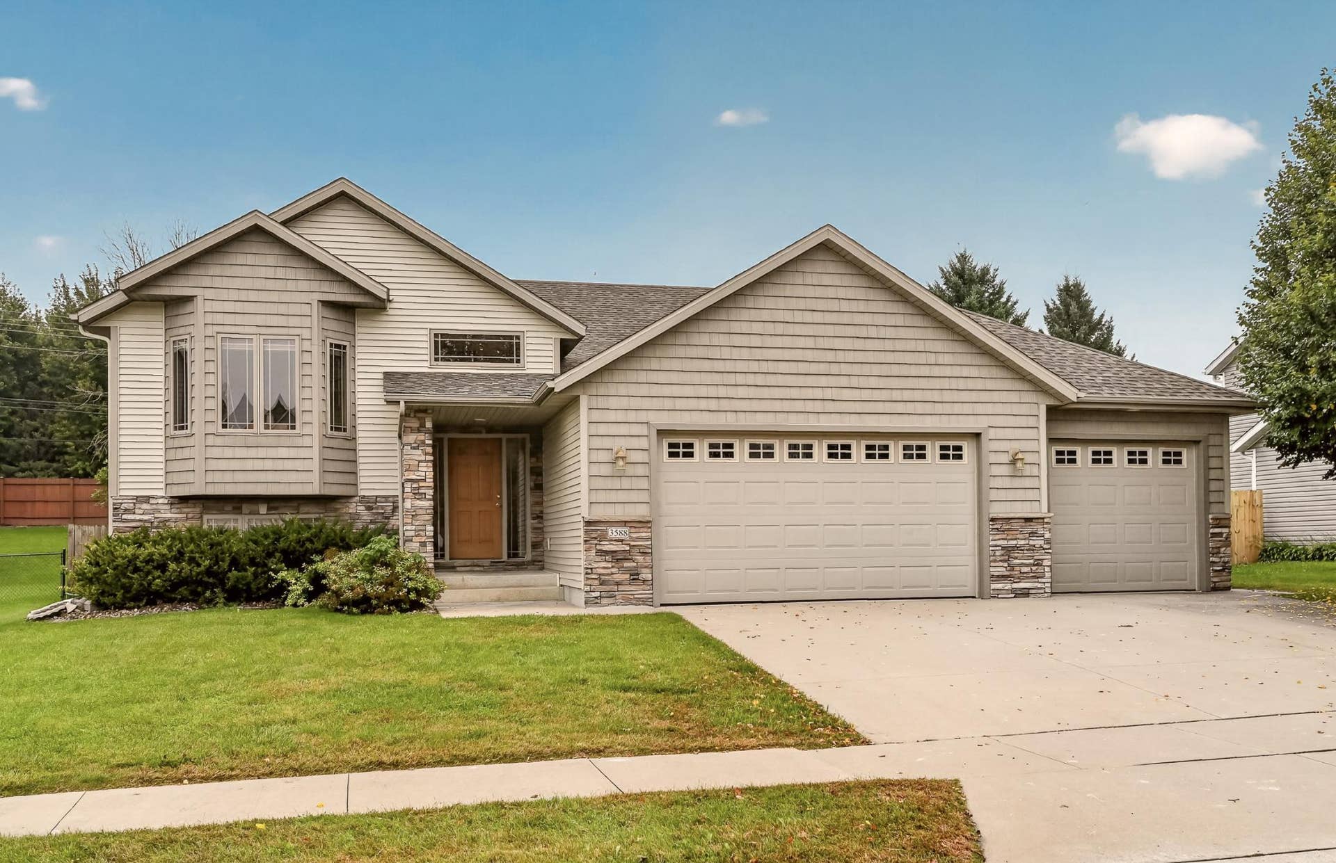 3588 Hart Lane SW, Rochester, MN 55902 3588 Hart Lane SW