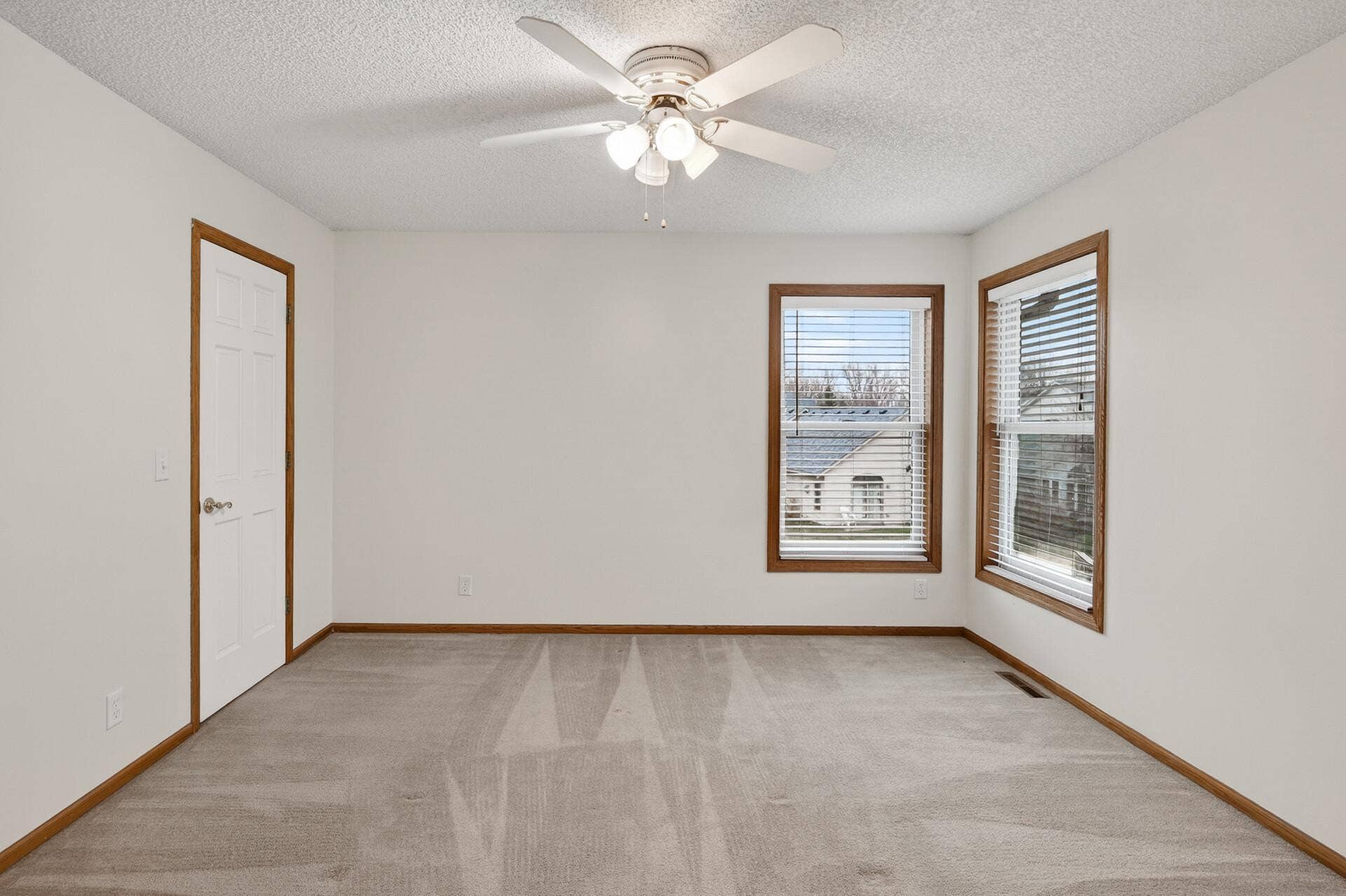 8057 Garfield Street NE, Spring Lake Park, MN 55432