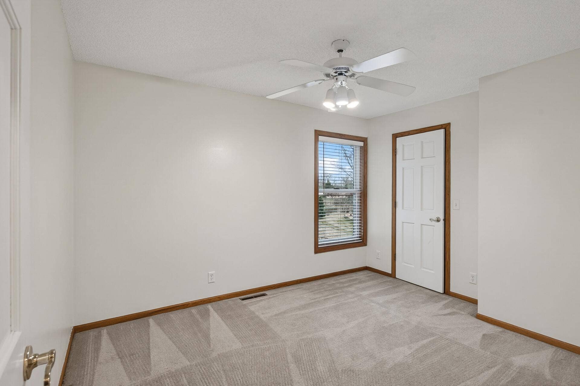 Upper level 4th bedroom