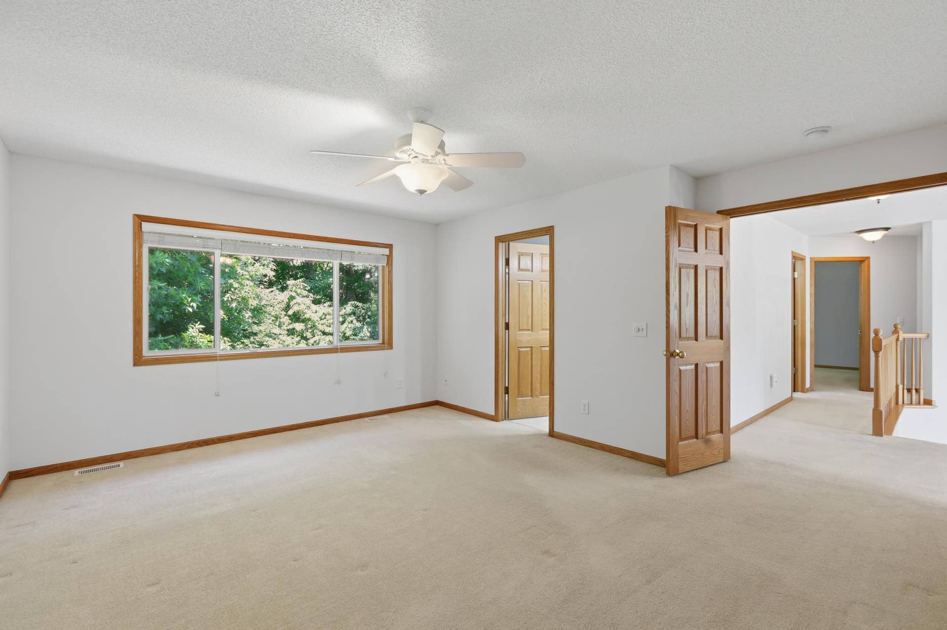 9142 Woodland Drive, Saint Bonifacius, MN 55375 Primary Bedroom