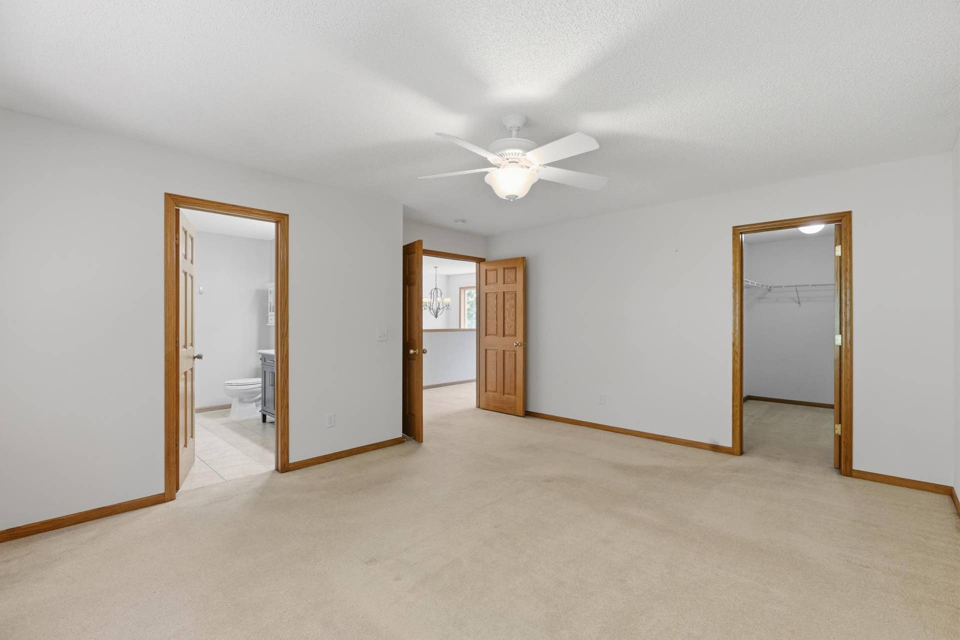9142 Woodland Drive, Saint Bonifacius, MN 55375 Primary Bedroom