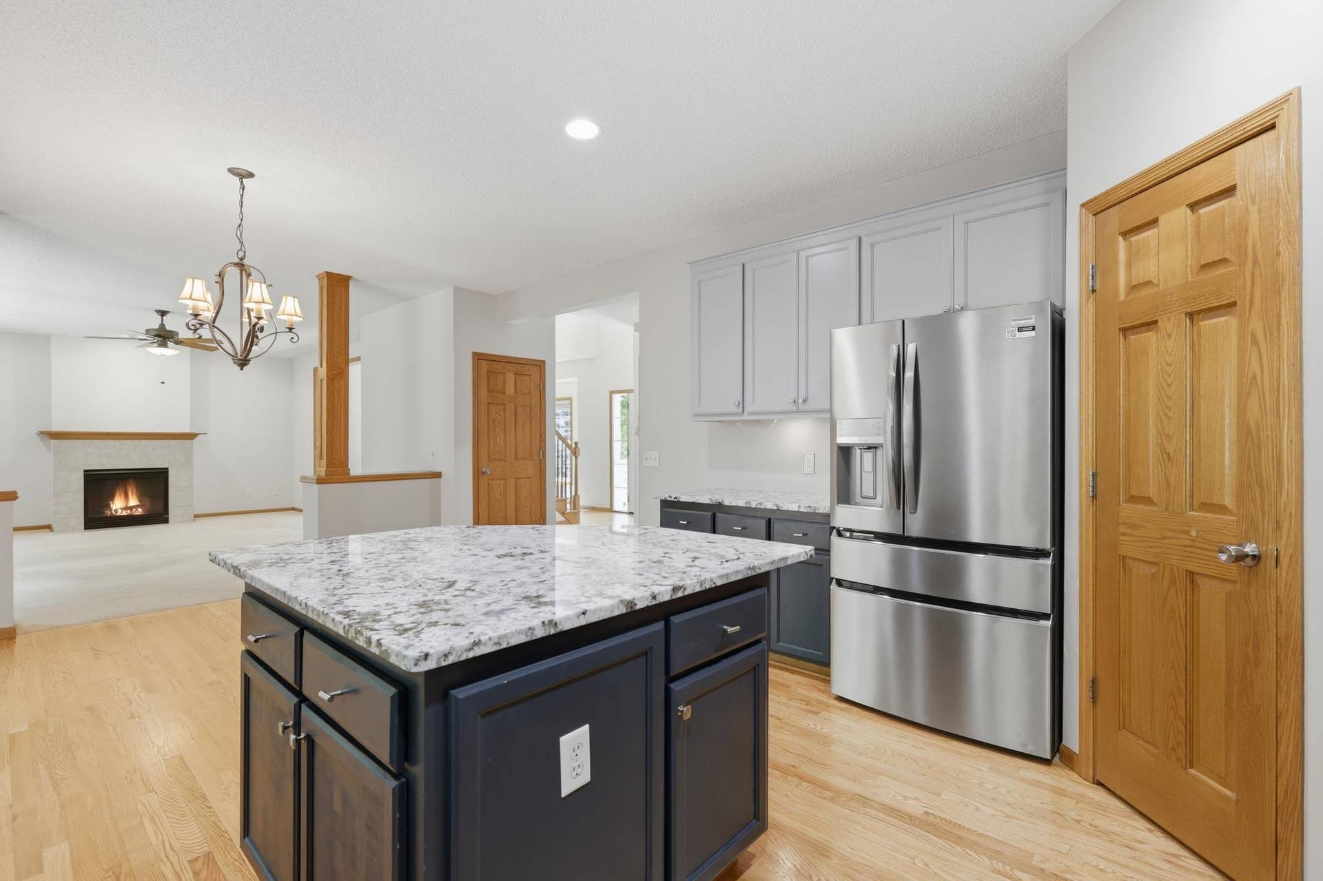 9142 Woodland Drive, Saint Bonifacius, MN 55375 Updated Kitchen with Granite Countertops
