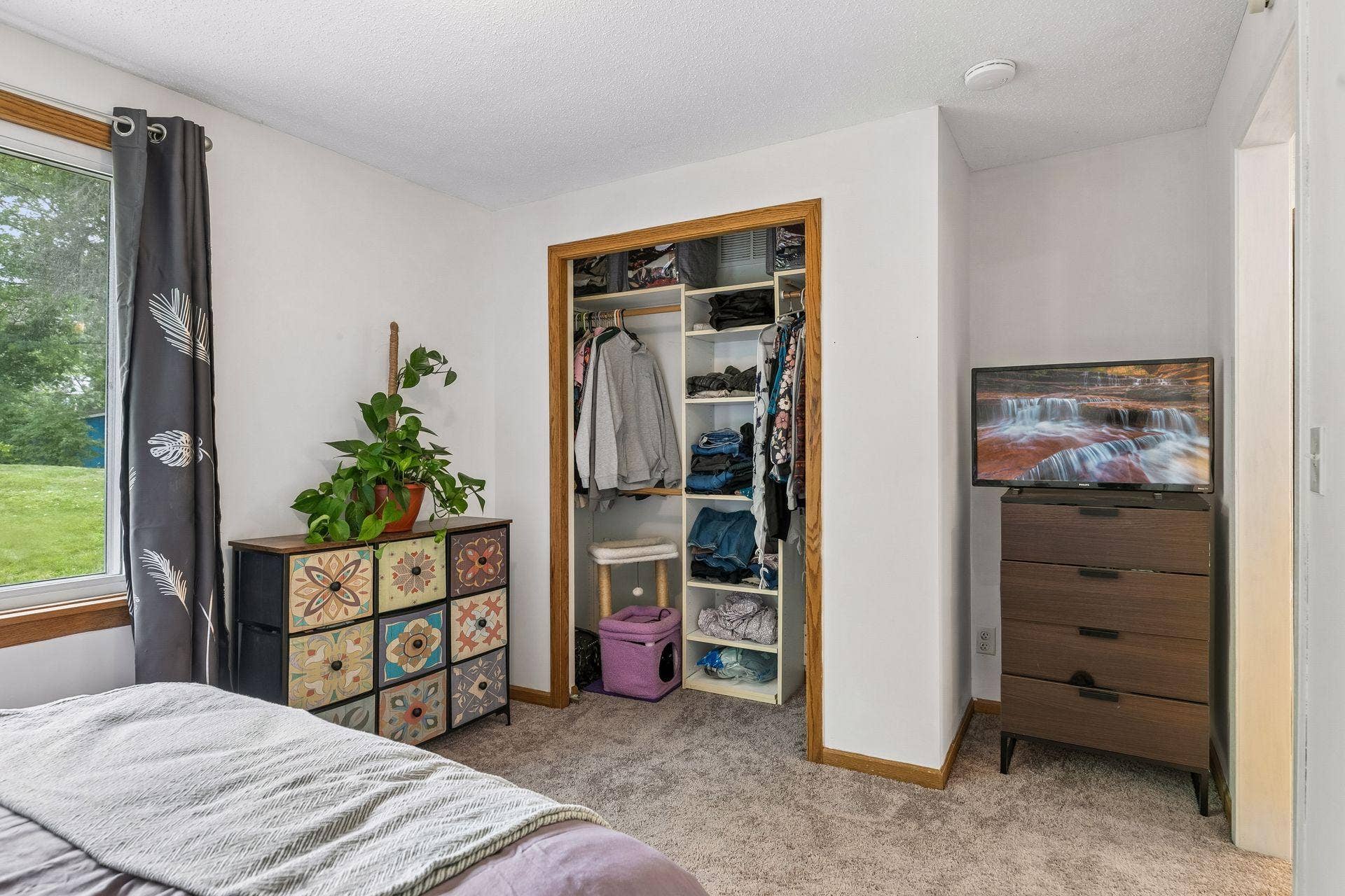 670 Goodwin Avenue N, Oakdale, MN 55128 670 Goodwin Avenue N, Oakdale, MN 55128
