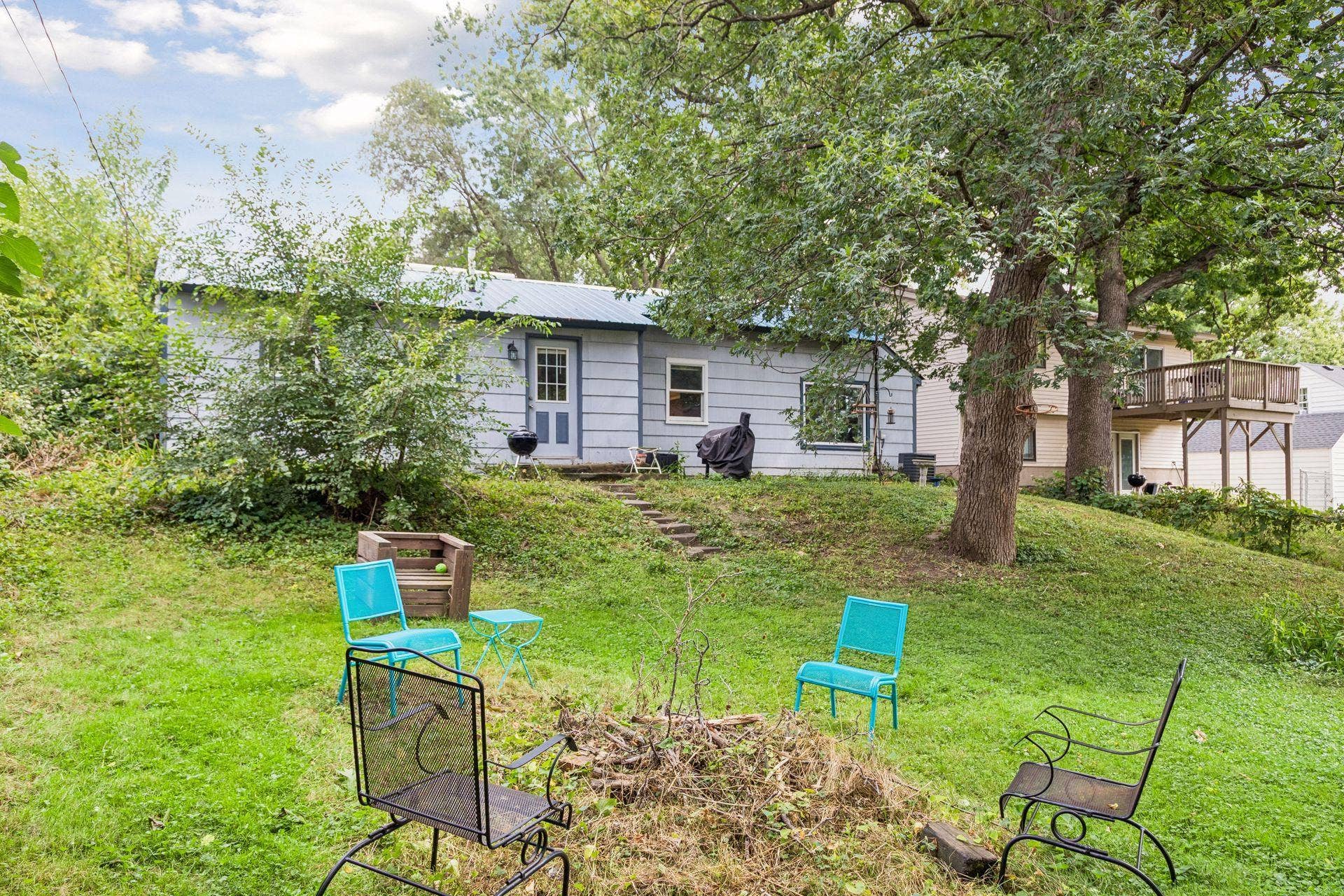 670 Goodwin Avenue N, Oakdale, MN 55128 670 Goodwin Avenue N, Oakdale, MN 55128