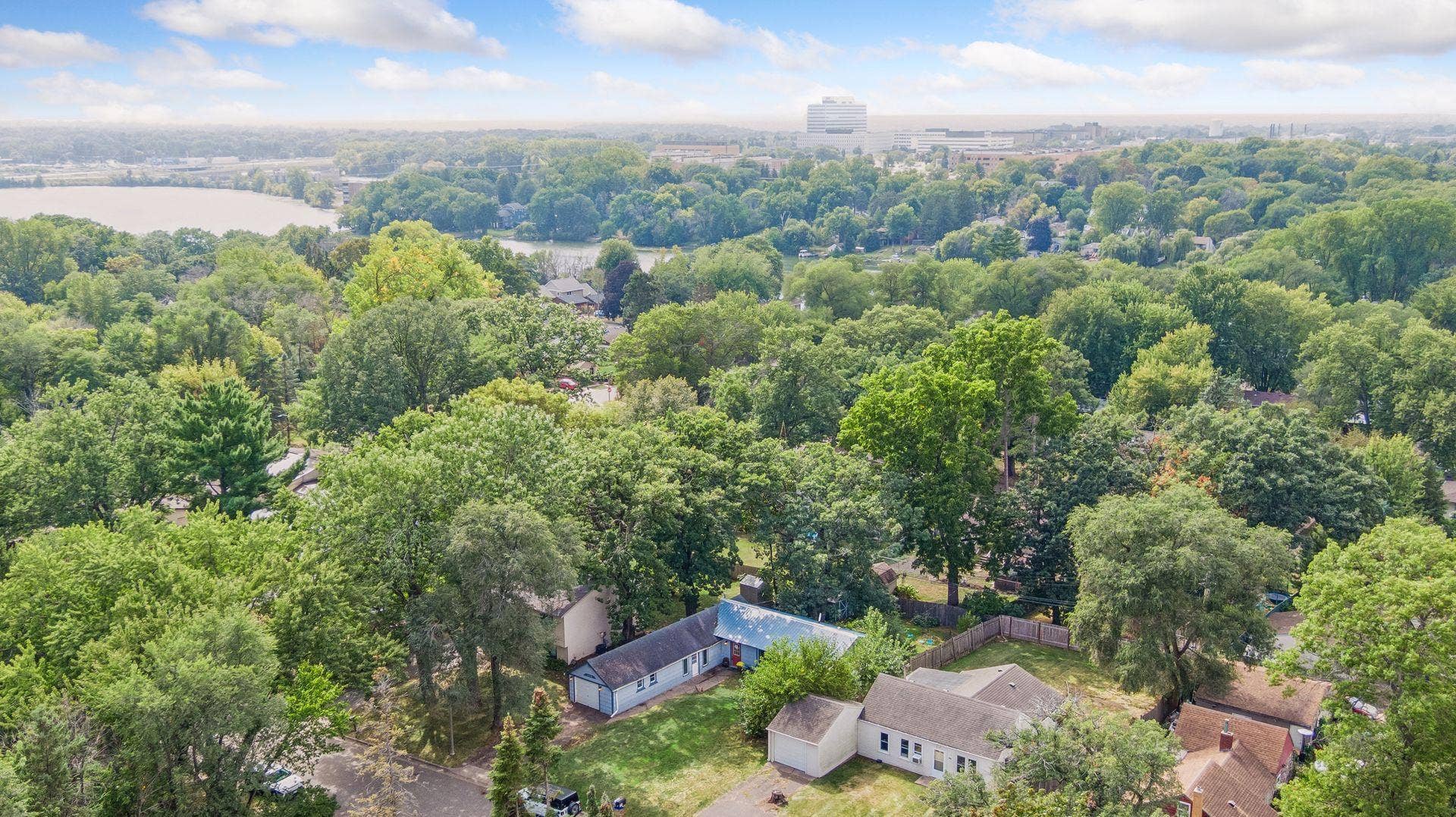 670 Goodwin Avenue N, Oakdale, MN 55128 670 Goodwin Avenue N, Oakdale, MN 55128