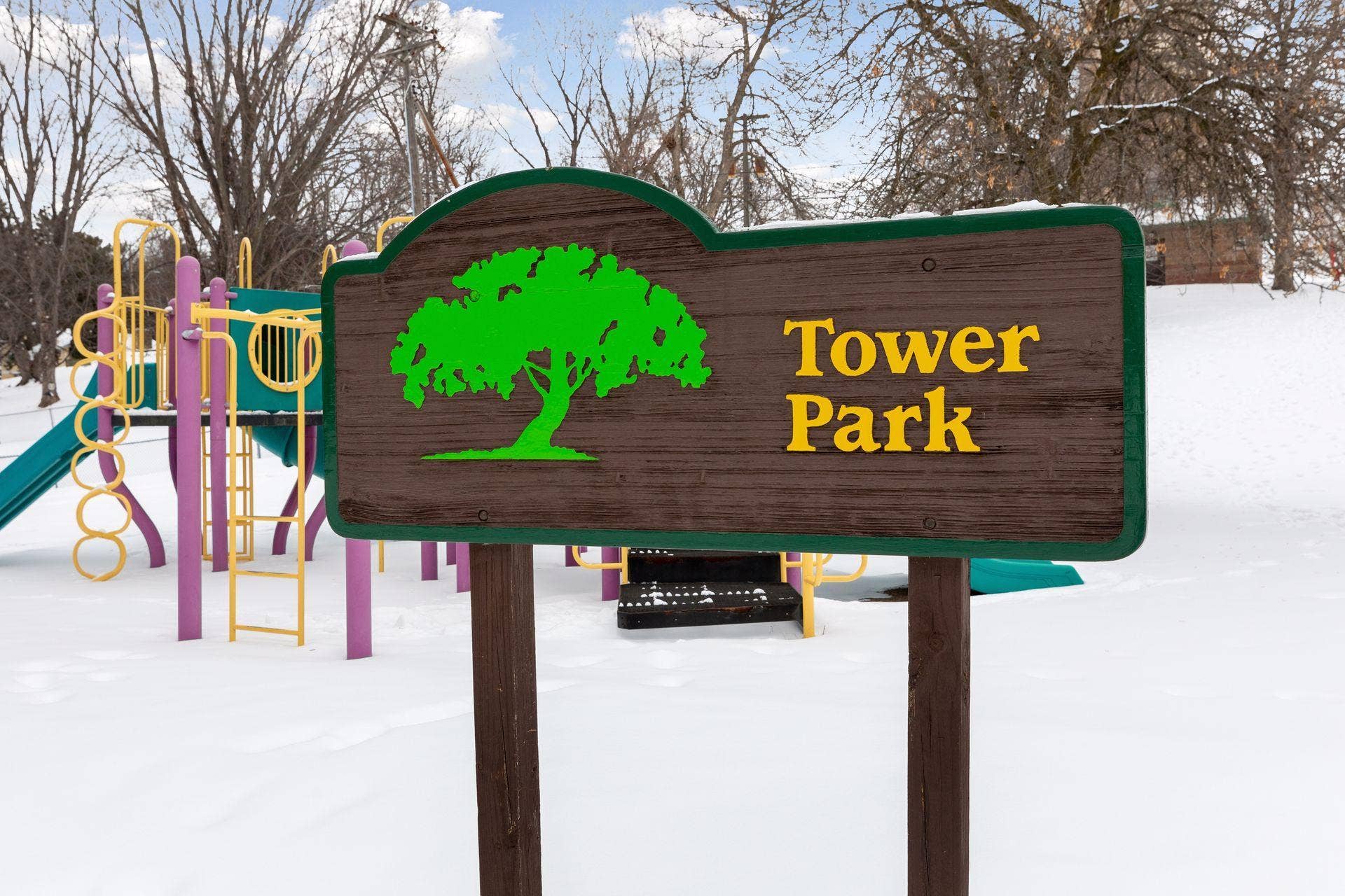 670 Goodwin Avenue N, Oakdale, MN 55128 670 Goodwin Avenue N, Oakdale, MN 55128