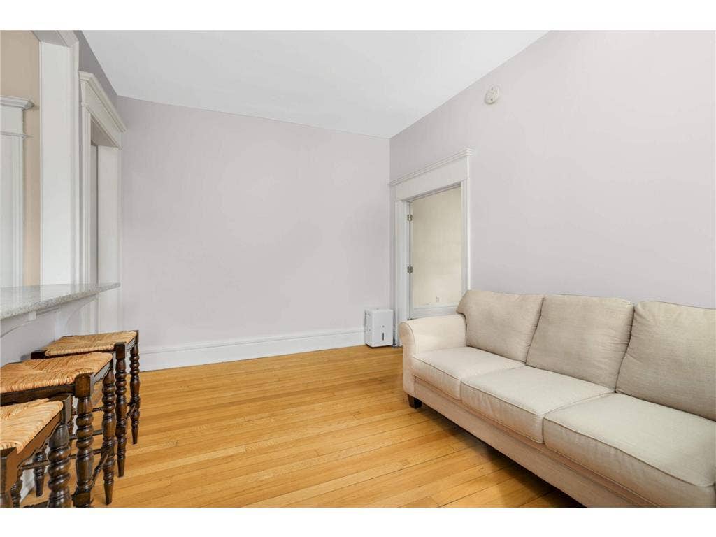 579 Summit Avenue, #105, 101, Saint Paul, MN 55102 579 Summit Avenue, #105, 101, Saint Paul, MN 55102