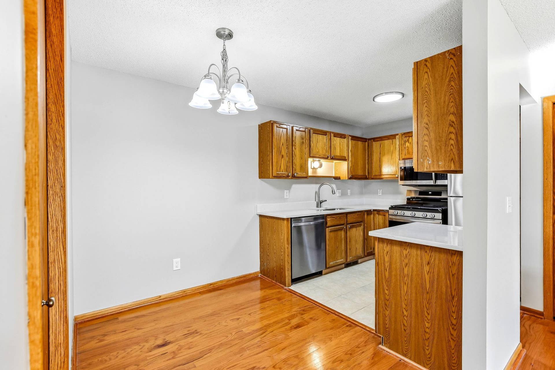 494 Appleblossom Lane, Shakopee, MN 55379 494 Appleblossom Lane, Shakopee, MN 55379