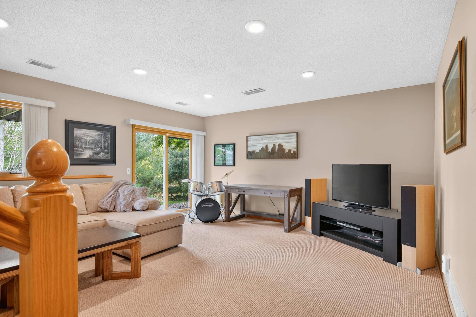 6585 Promontory Drive, Eden Prairie, MN 55346 Lower Level