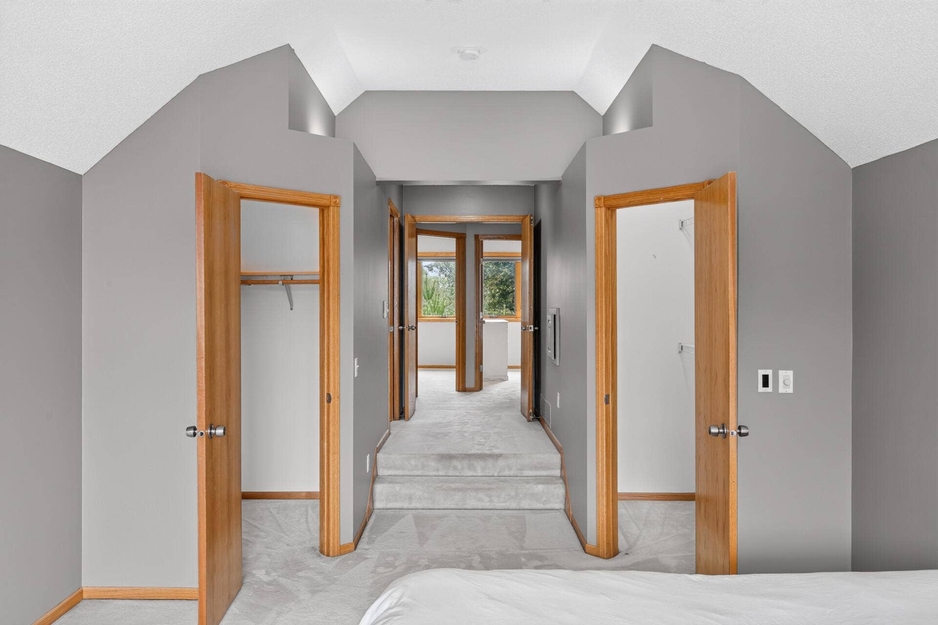6585 Promontory Drive, Eden Prairie, MN 55346 Double Walk In Closets