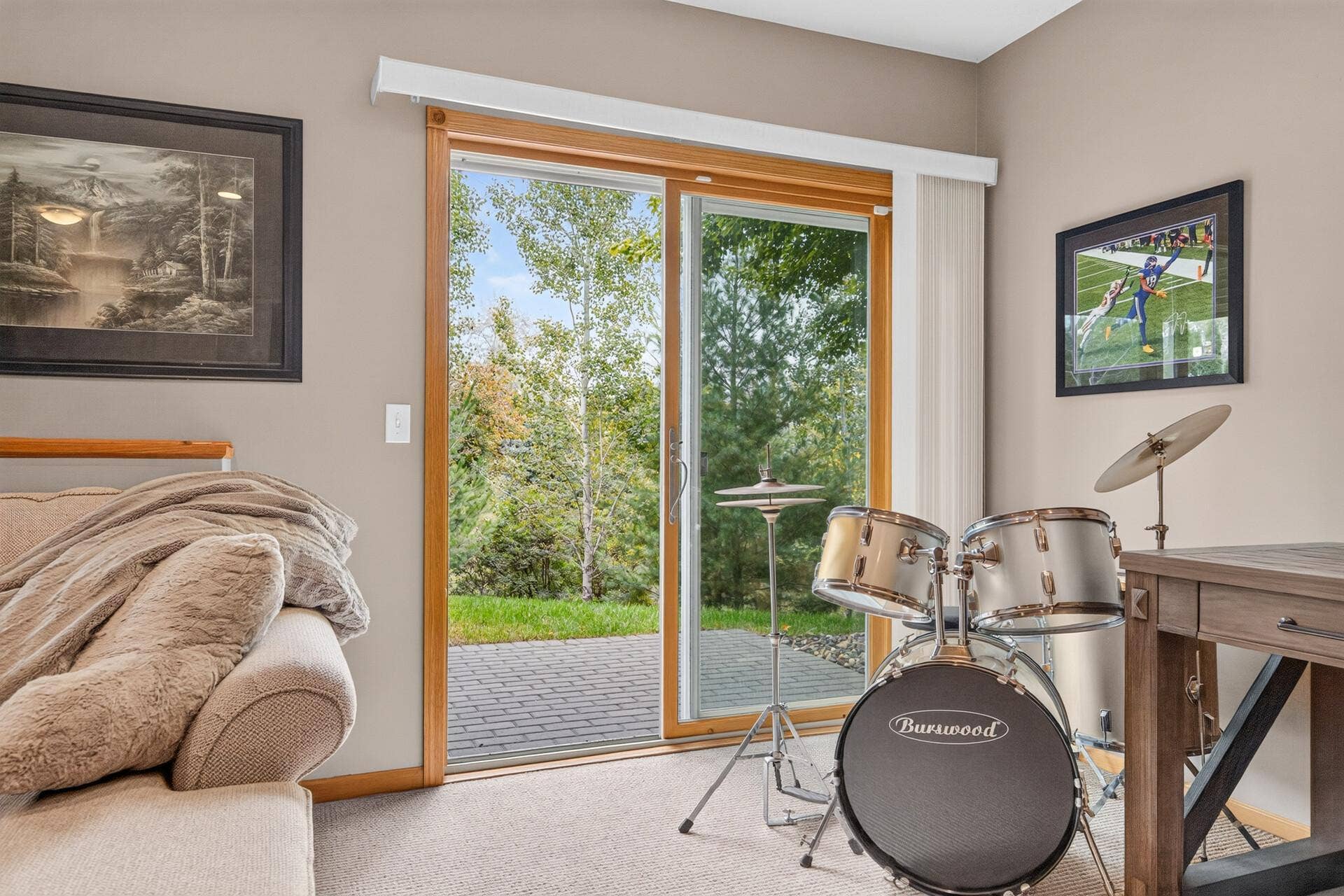 6585 Promontory Drive, Eden Prairie, MN 55346 Walkout Lower Level