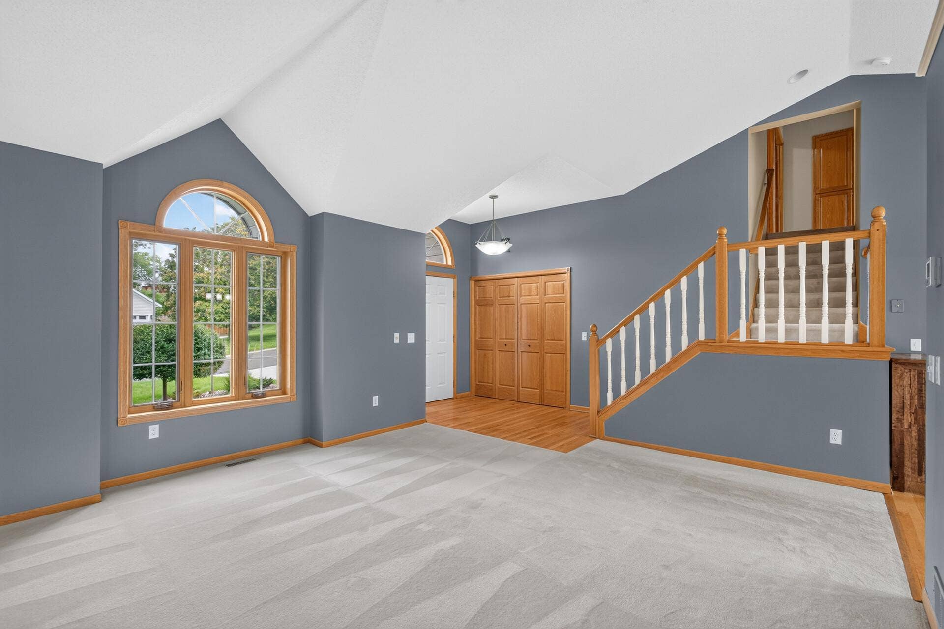 6585 Promontory Drive, Eden Prairie, MN 55346 6585 Promontory Drive, Eden Prairie, MN 55346