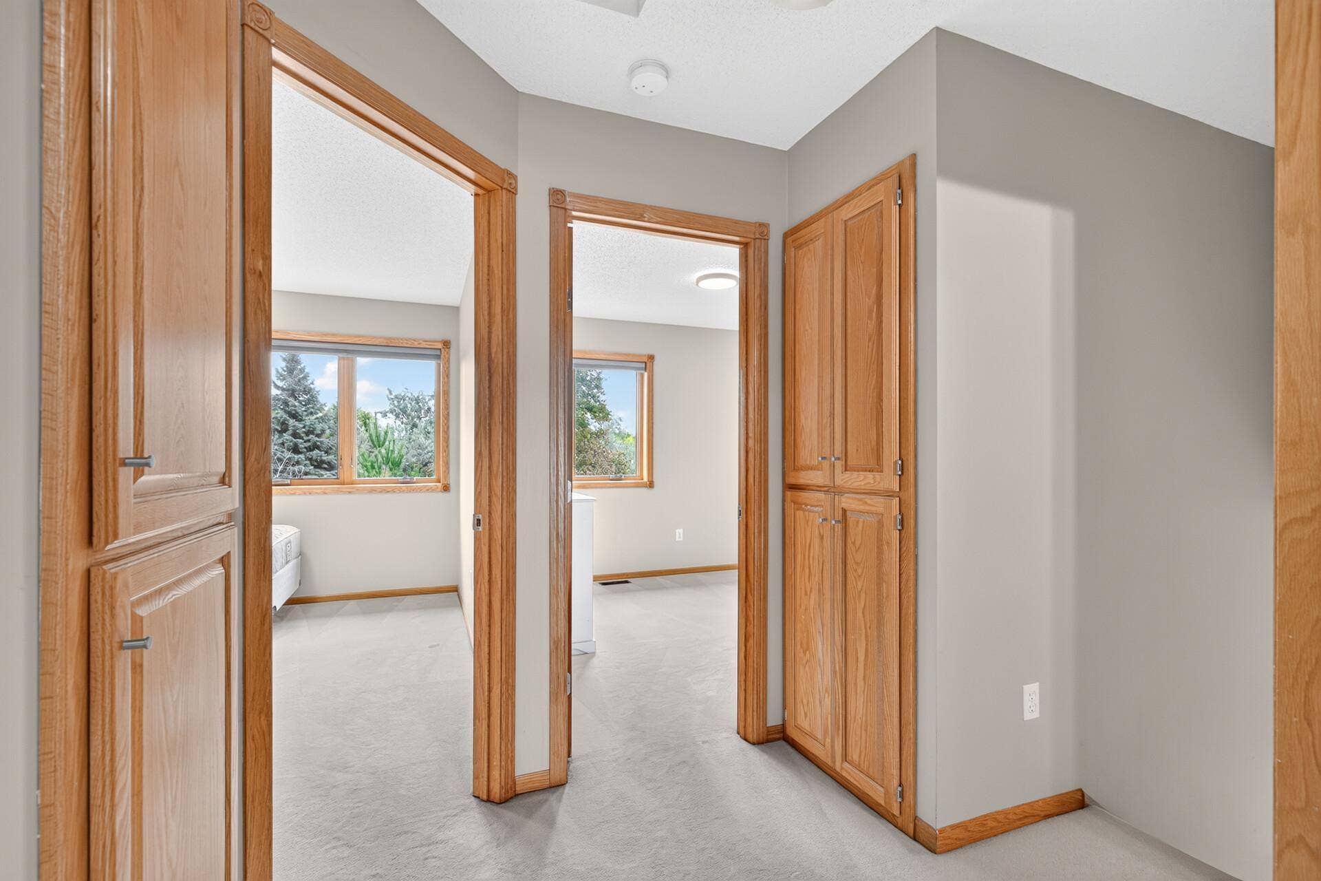 6585 Promontory Drive, Eden Prairie, MN 55346 6585 Promontory Drive, Eden Prairie, MN 55346
