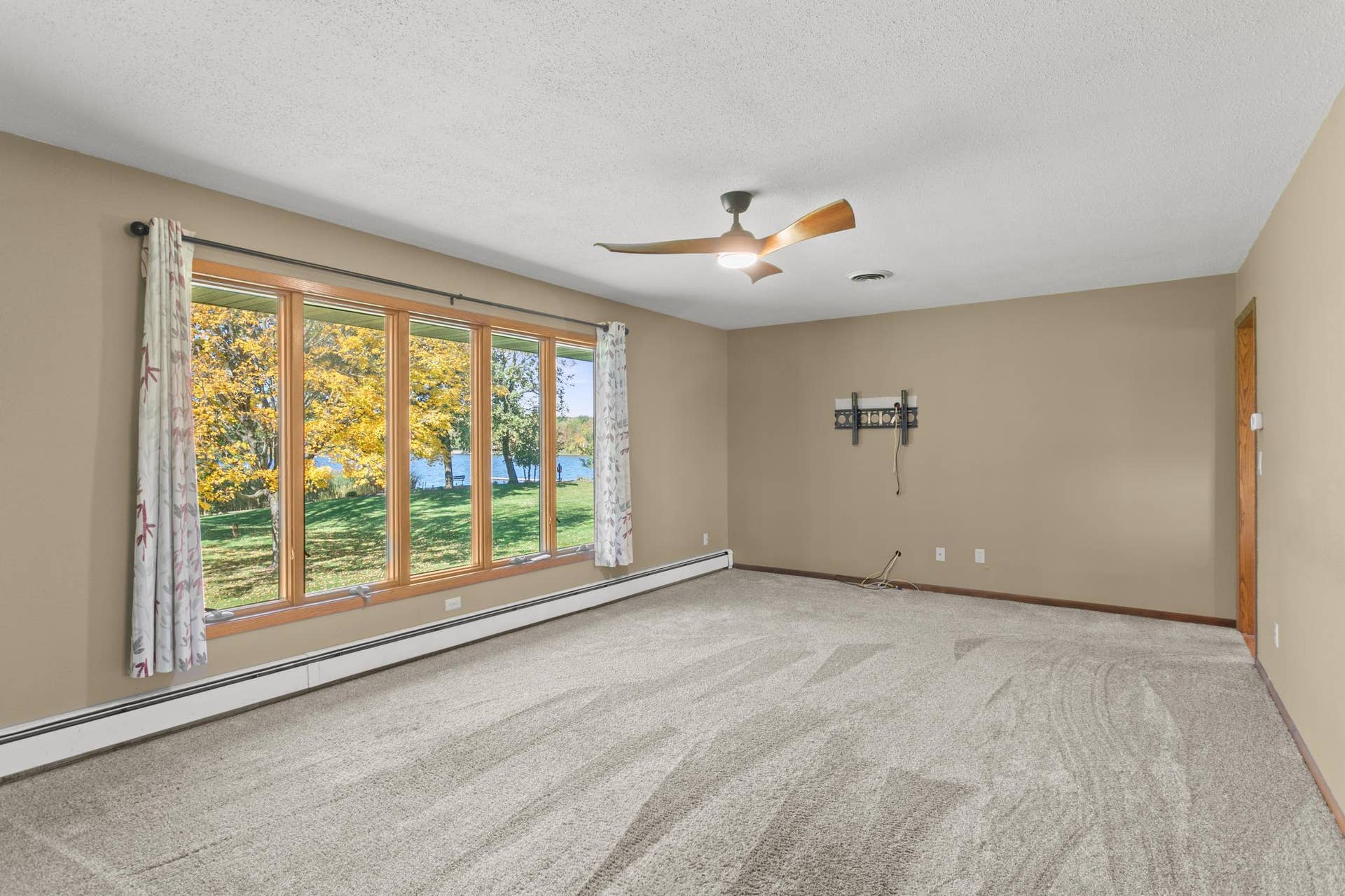 29607 Kraemer Lake Road, Saint Joseph, MN 56374 29607 Kraemer Lake Rd_08 - Copy - Copy.jpg
